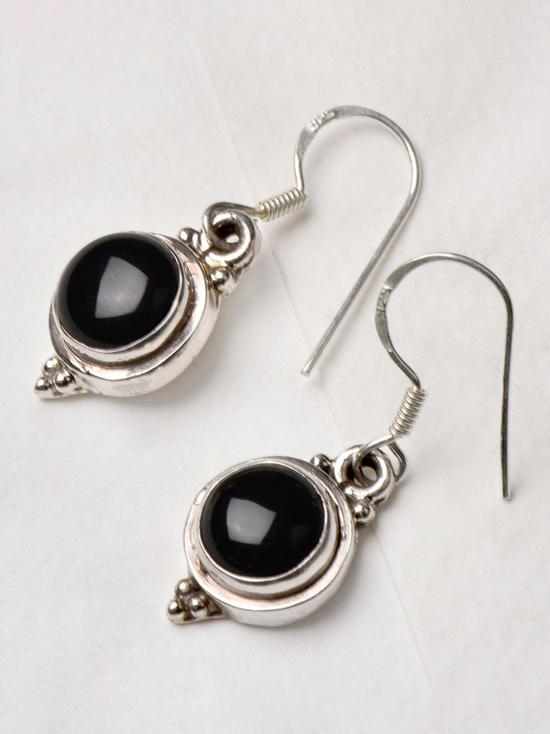 

Indianshelf 92.5 Sterling Silver Contemporary Stone Studded Drop Earrings