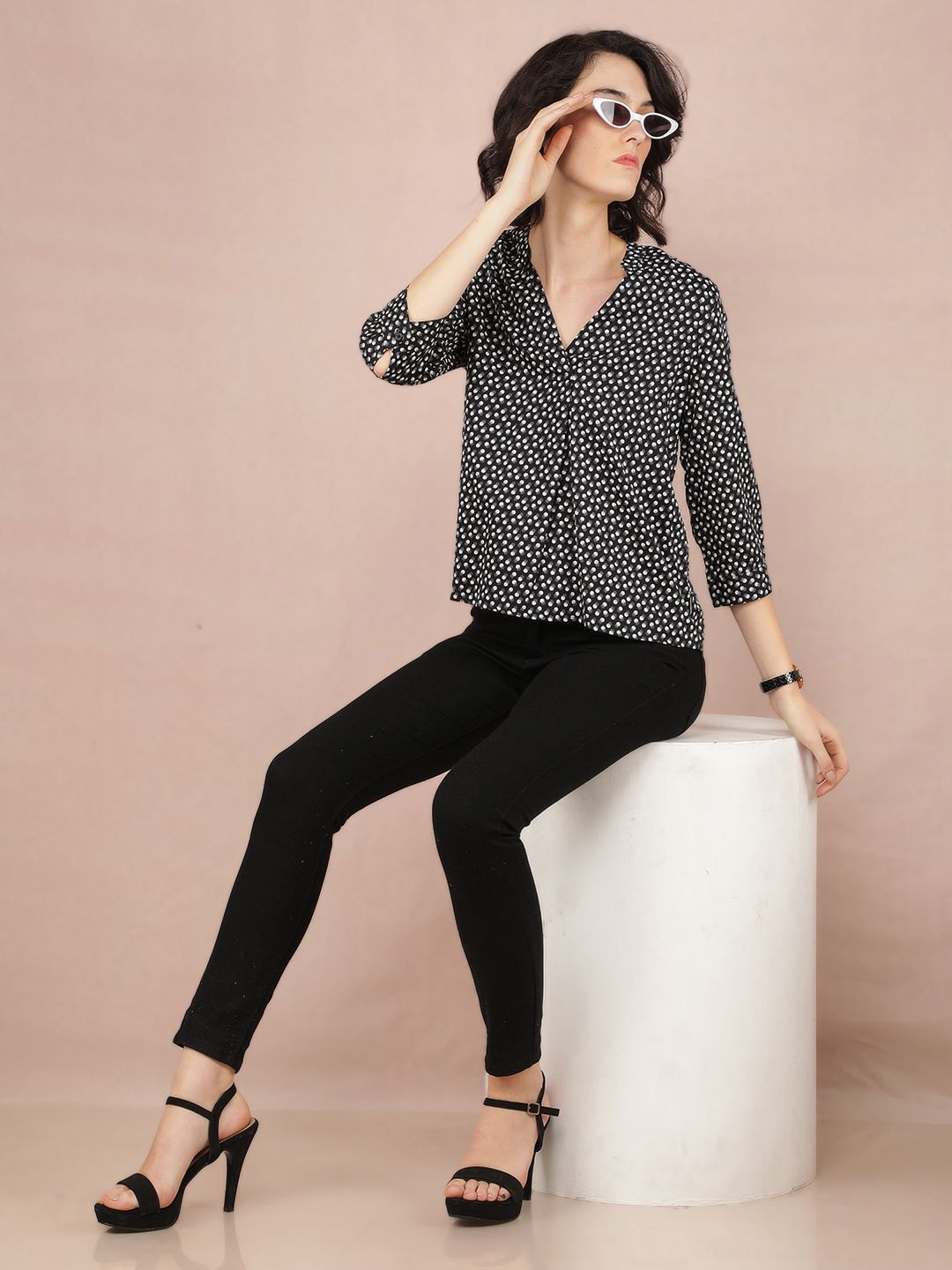 

Crimsoune Club Women Geometric Printed V-Neck Lyocell Top, Black