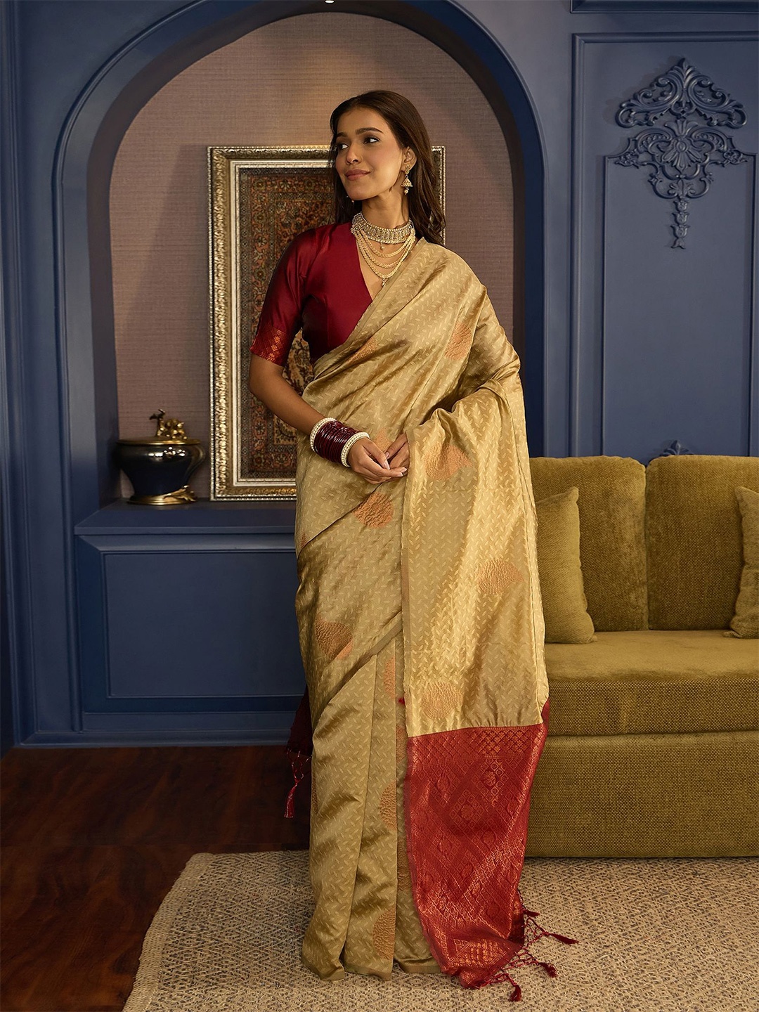 

Dori Woven Design Zari Banarasi Saree, Beige