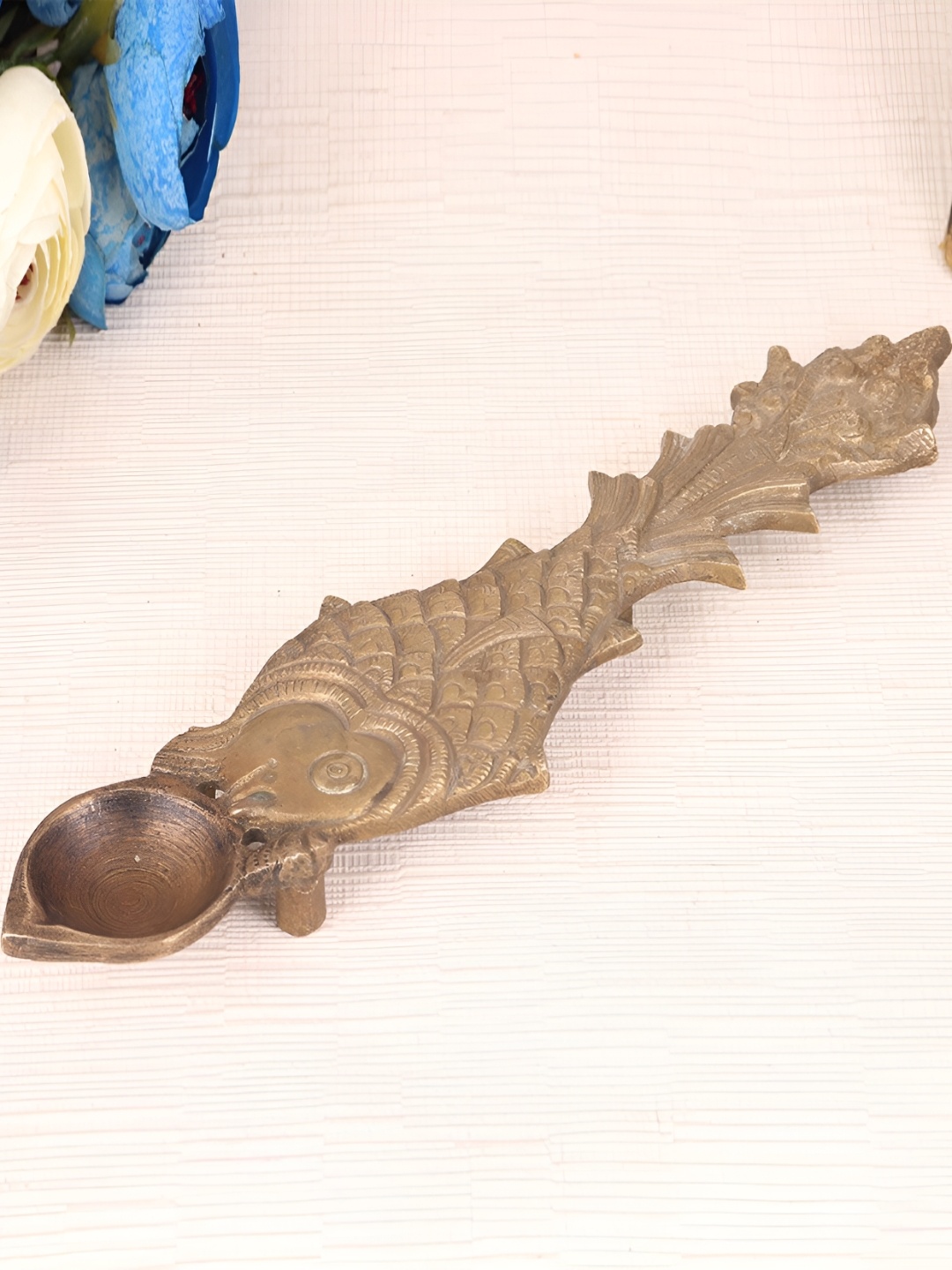 

Indianshelf Bronze Textured Brass Pooja Diya