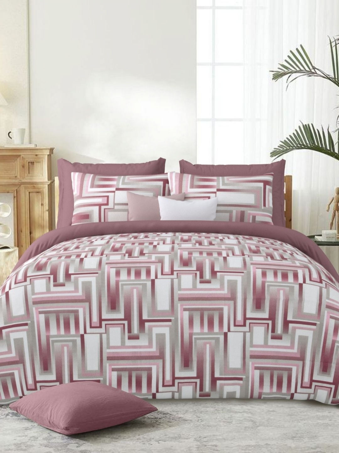 

Sparsh Pink & White Geometric 180 TC King Bedsheet with 2 Pillow Covers