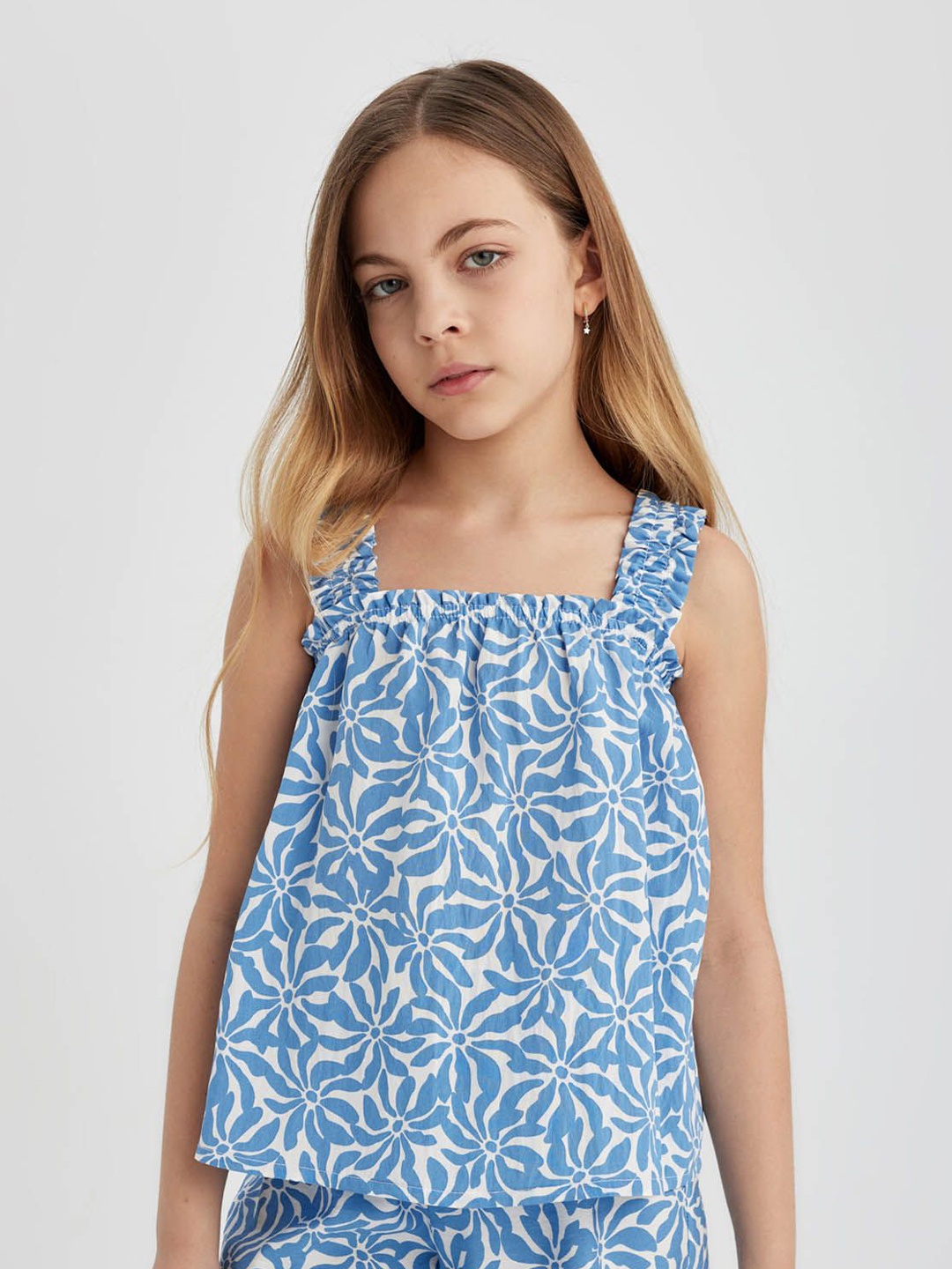 

DeFacto Girls Floral Printed Square Neck Top, White