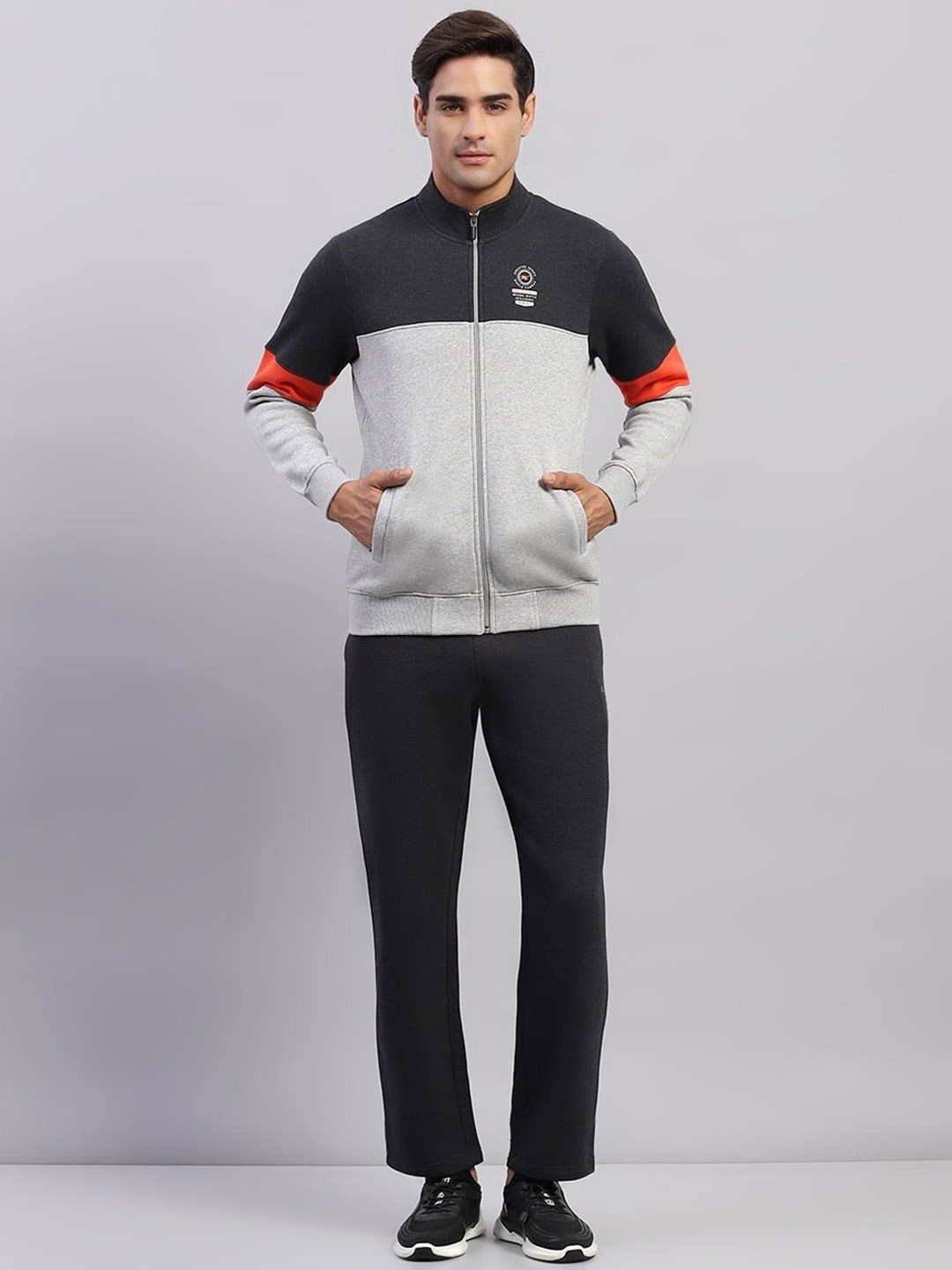 

Monte Carlo Men Printed Mock Neck Tracksuit, Grey