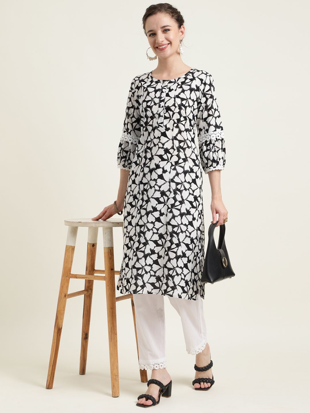 

ZARI Floral Printed Pure Cotton Straight Kurta with Trousers, Black