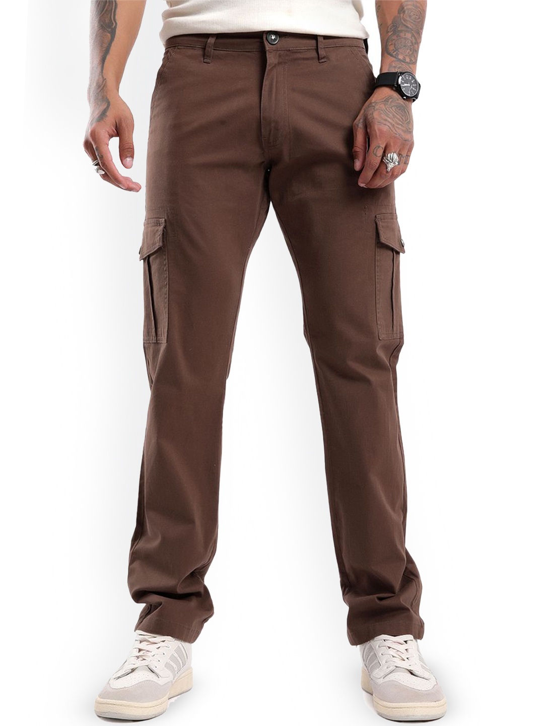 

WROGN Men Straight Fit Cargos Trousers, Brown