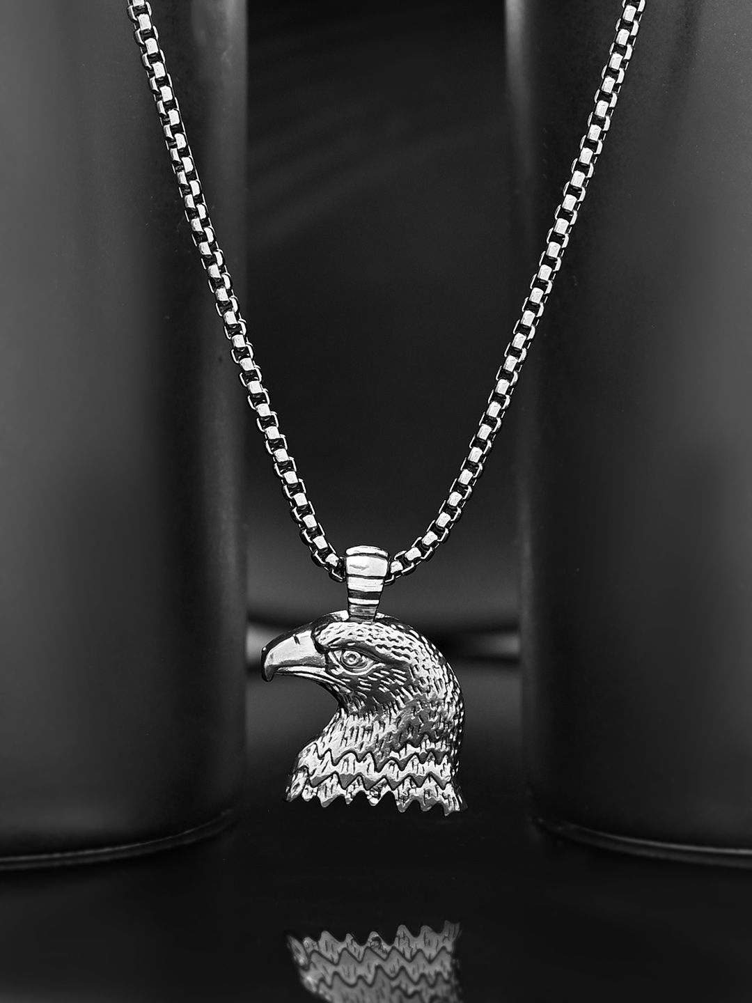 

Voylla Men Rhodium Plated Majestic Eagle Pendant With Chain, Silver