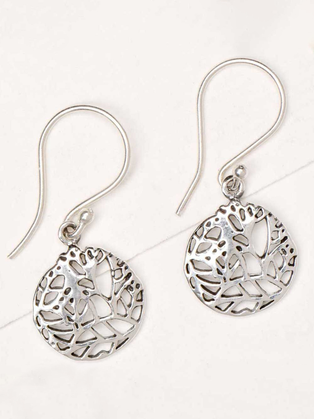 

Indianshelf 92.5 Sterling Silver Contemporary Drop Earrings