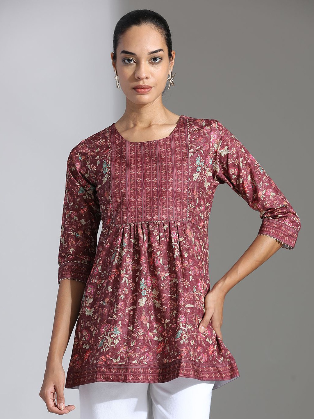 

Jaipur Kurti Women Floral Printed Round Neck Top, Maroon