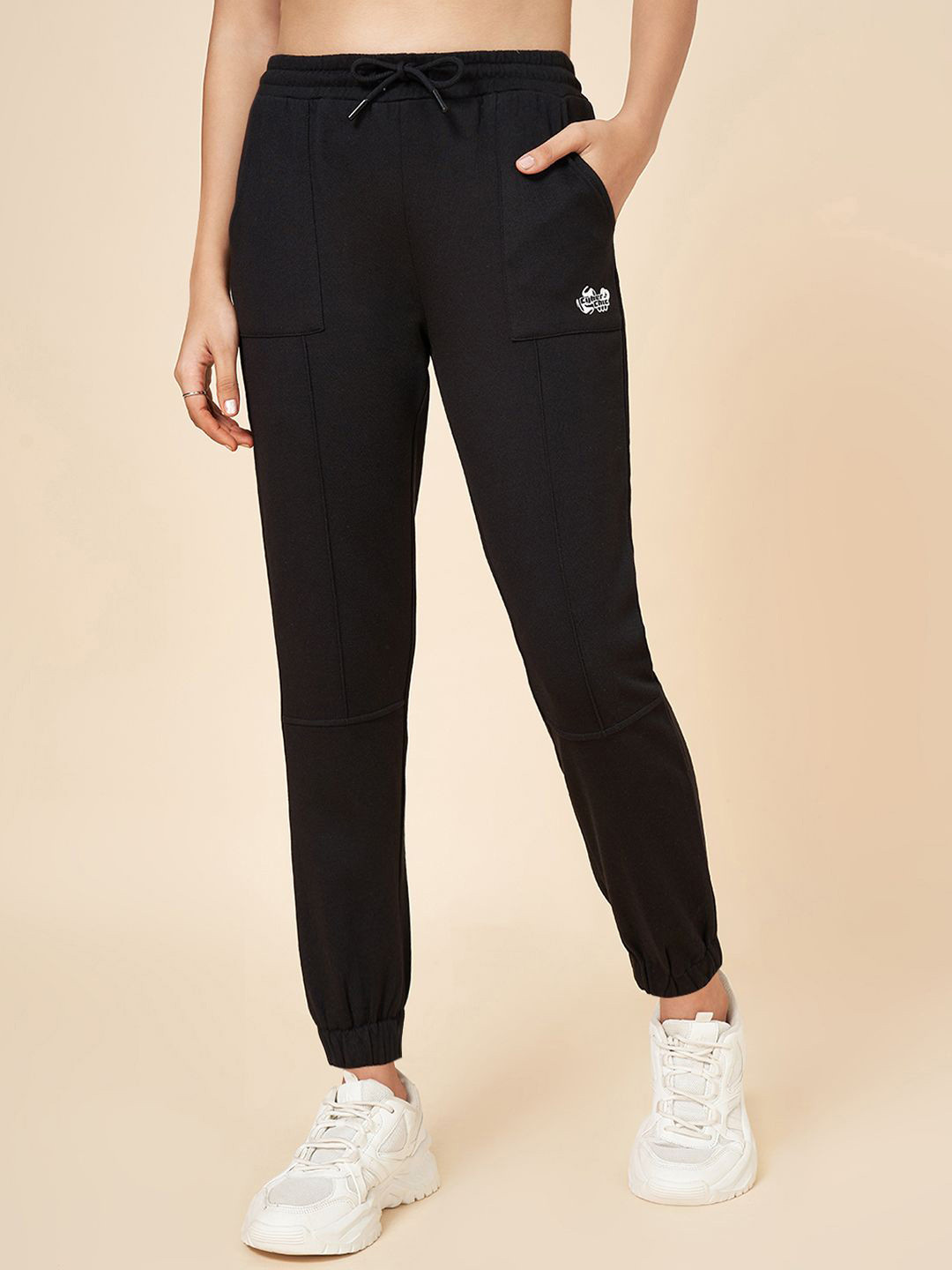 

Coolsters by Pantaloons Girls Solid Relaxed-Fit Slip-On Joggers Track Pants, Black