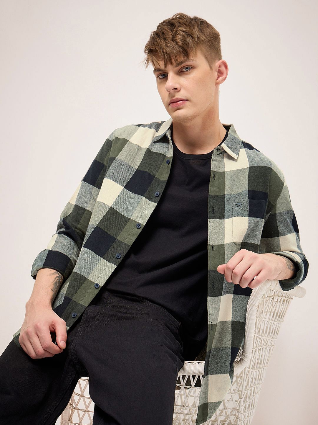 

THE BEAR HOUSE Men Spread Collar Tartan Checked Cotton Slim Fit Casual Shirt, Olive