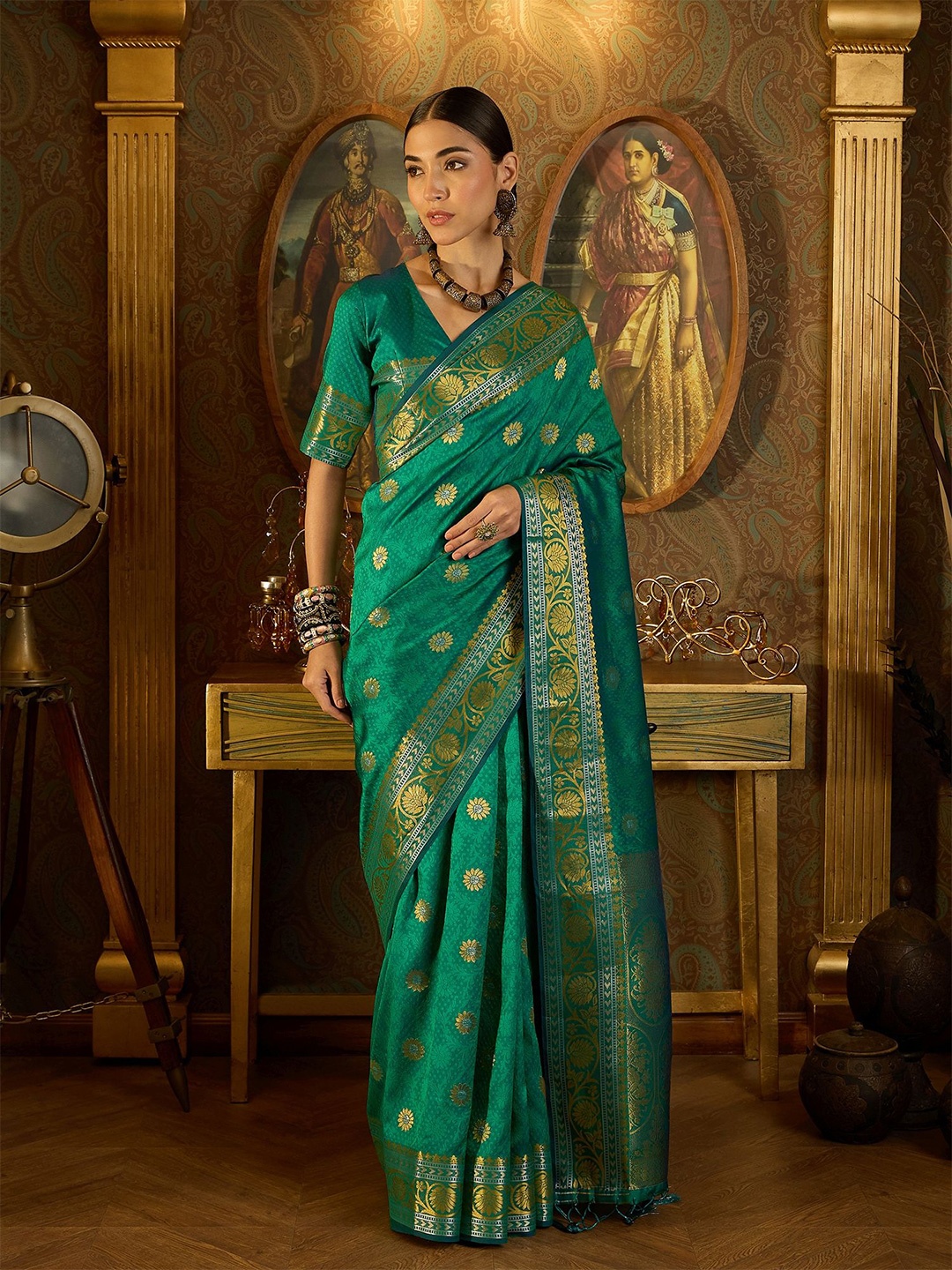 

Dori Woven Design Zari Banarasi Saree, Green