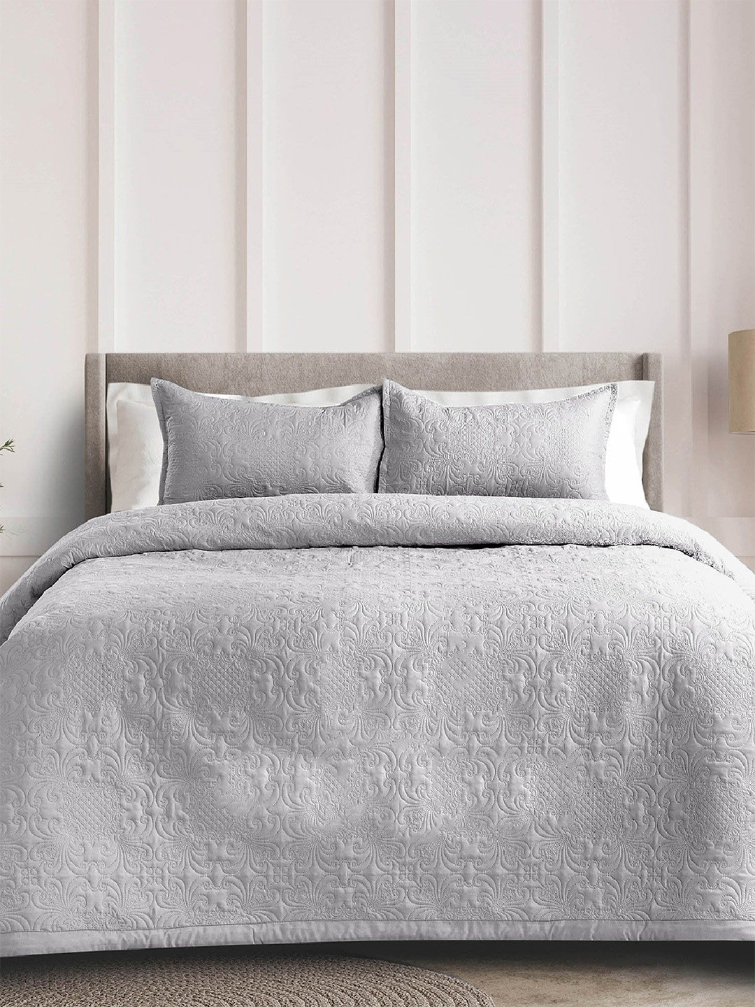 

LABHAM Sensation Ultrasonic Quilted 300TC King Bed Cover with 2 Pillow Covers, Cream