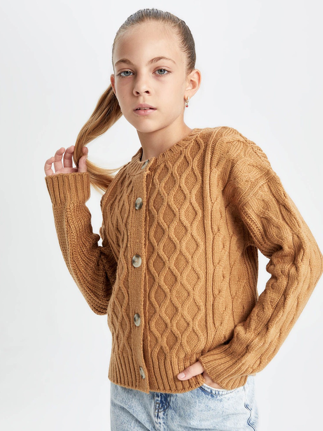 

DeFacto Girls Cable Knit Cardigan, Brown