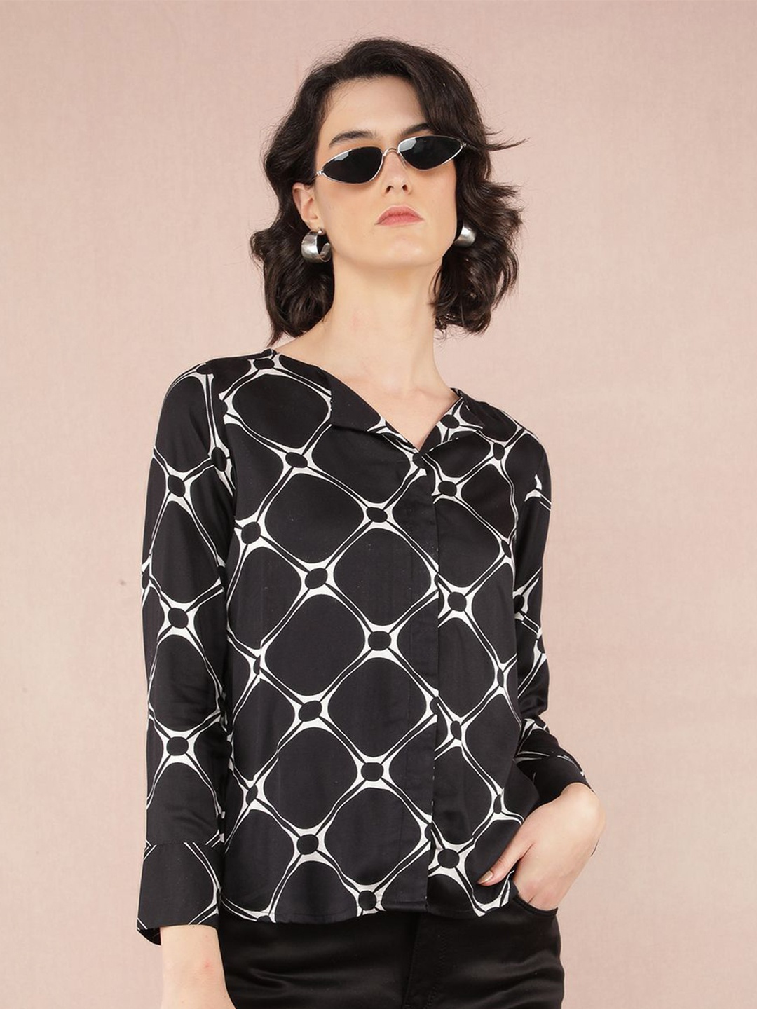 

Crimsoune Club Women Smart Club Collar Abstract Printed Cotton Slim Fit Casual Shirt, Black