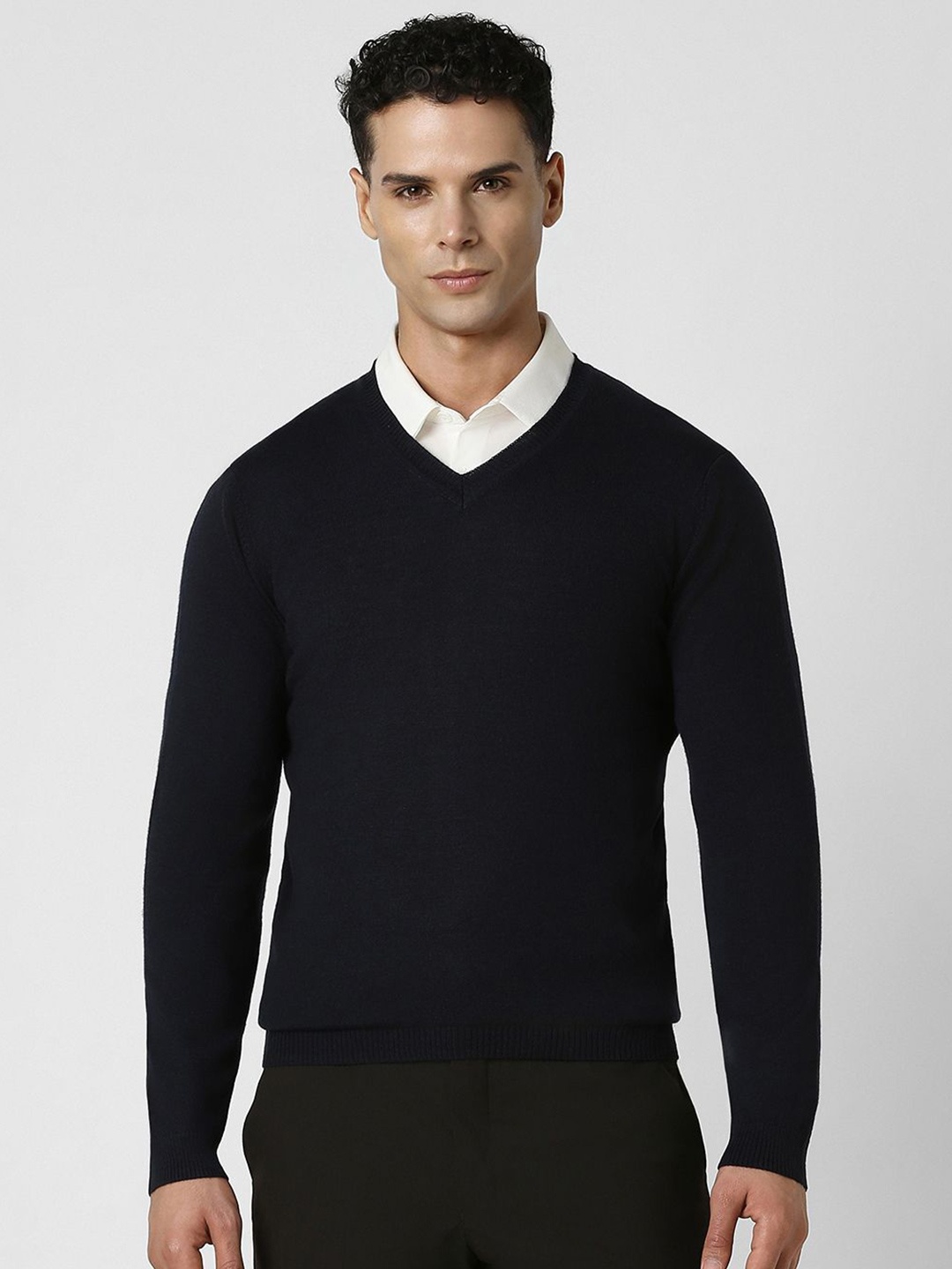 

Van Heusen Men Pullover, Navy blue