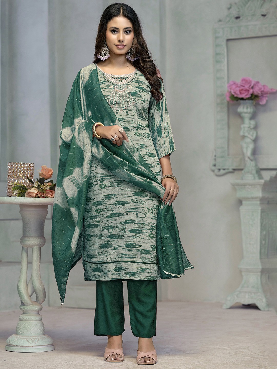 

Maroosh Embroidered Abstract Kurta Set with Dupatta, Beige
