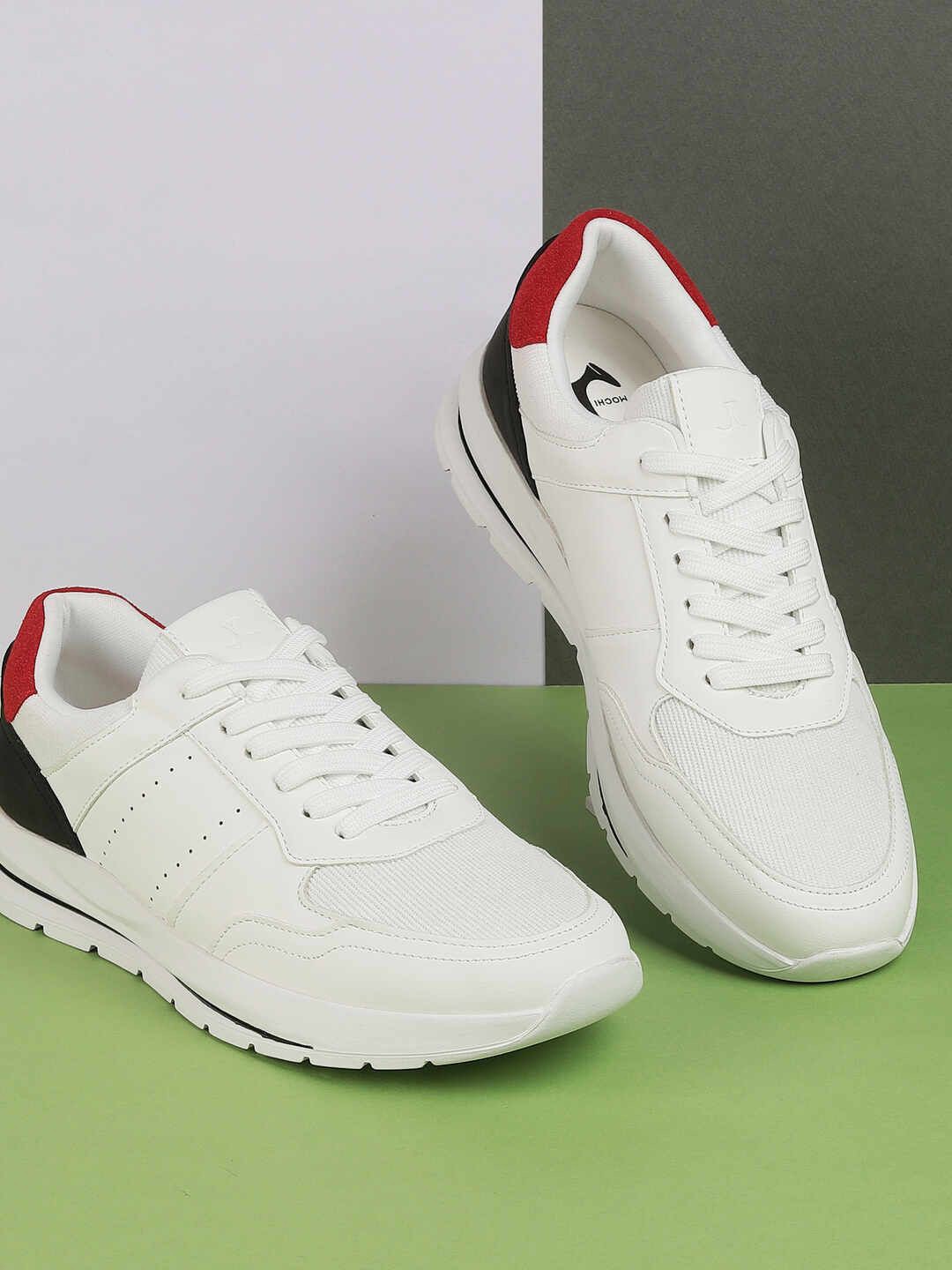 

Mochi Men Colorblocked Round Toe Sneakers, White