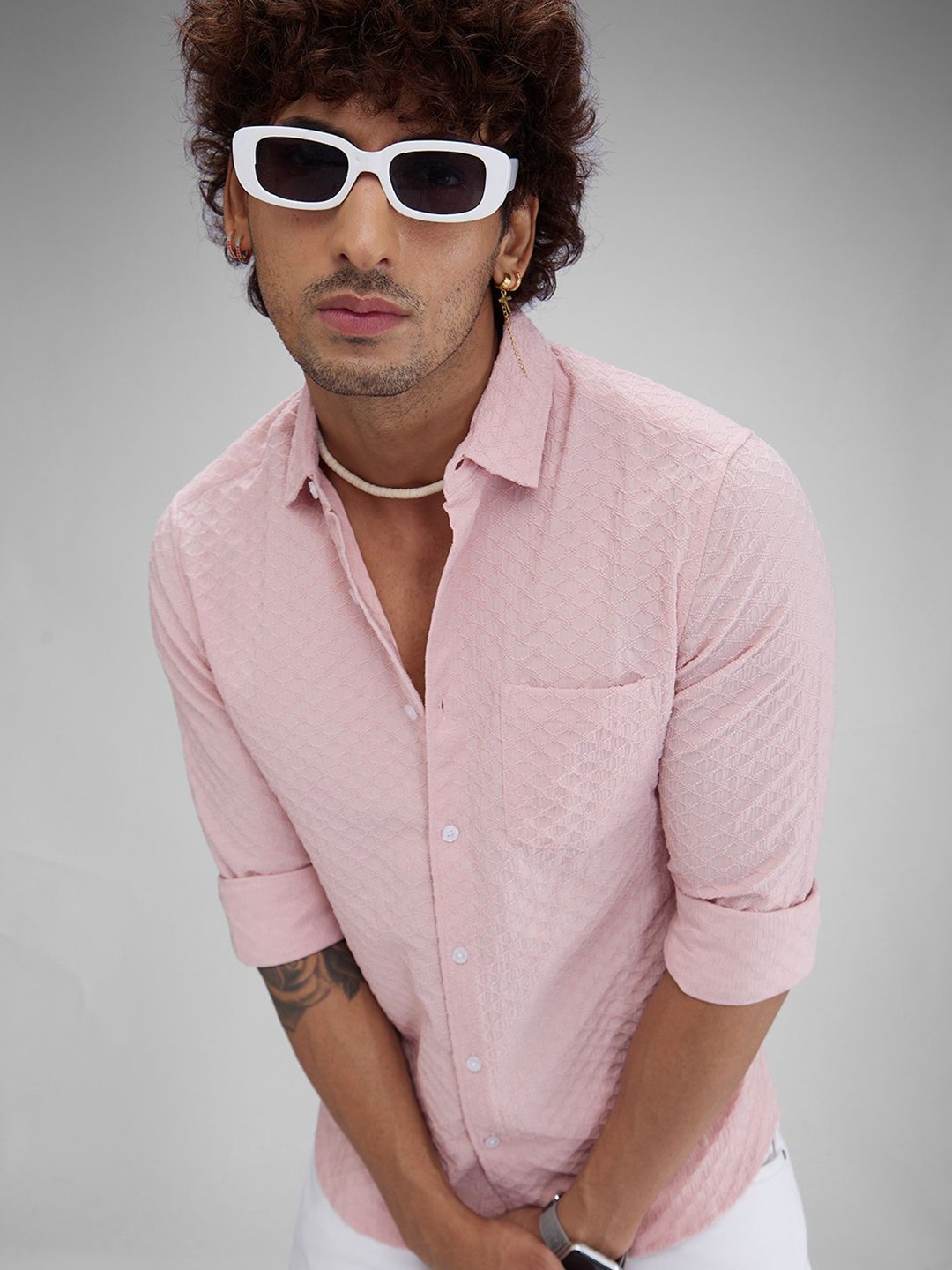 

VASTRADO Men Classic Spread Collar Solid Slim Fit Casual Shirt, Pink