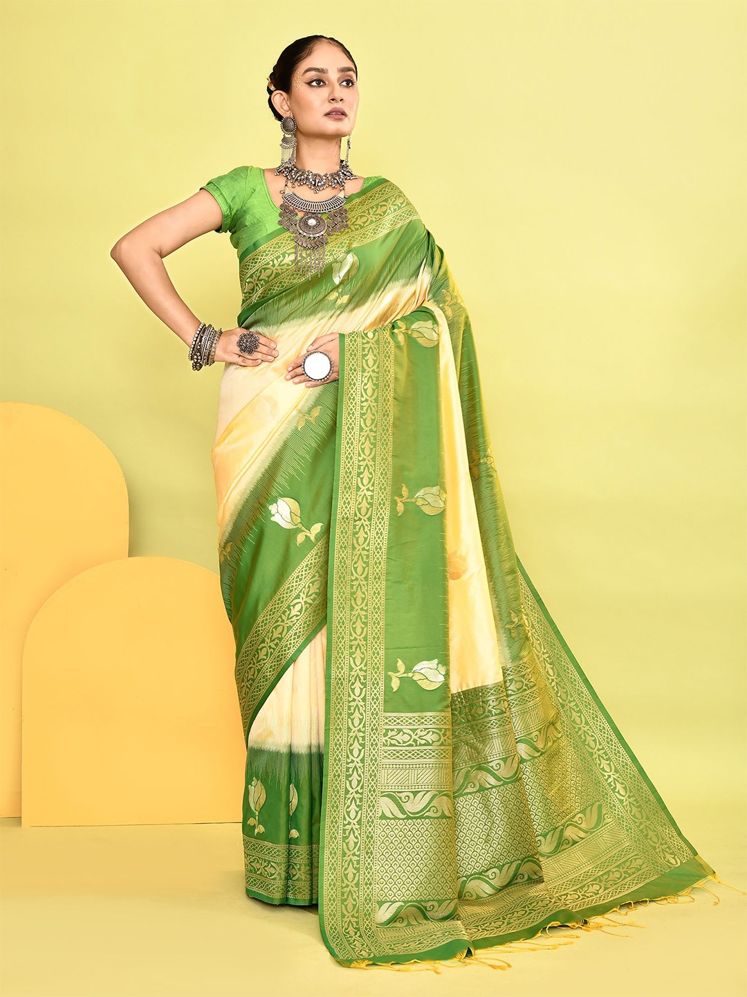 

elora Ethnic Motifs Zari Banarasi Celebrity Saree, Yellow