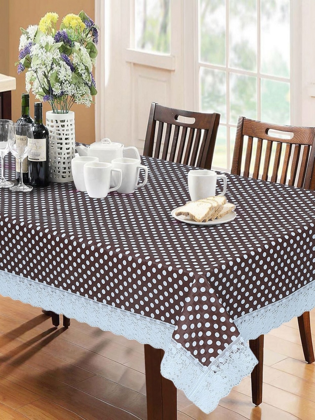 

LooMantha Brown Geometric Printed Waterproof 6-Seater Table Cover