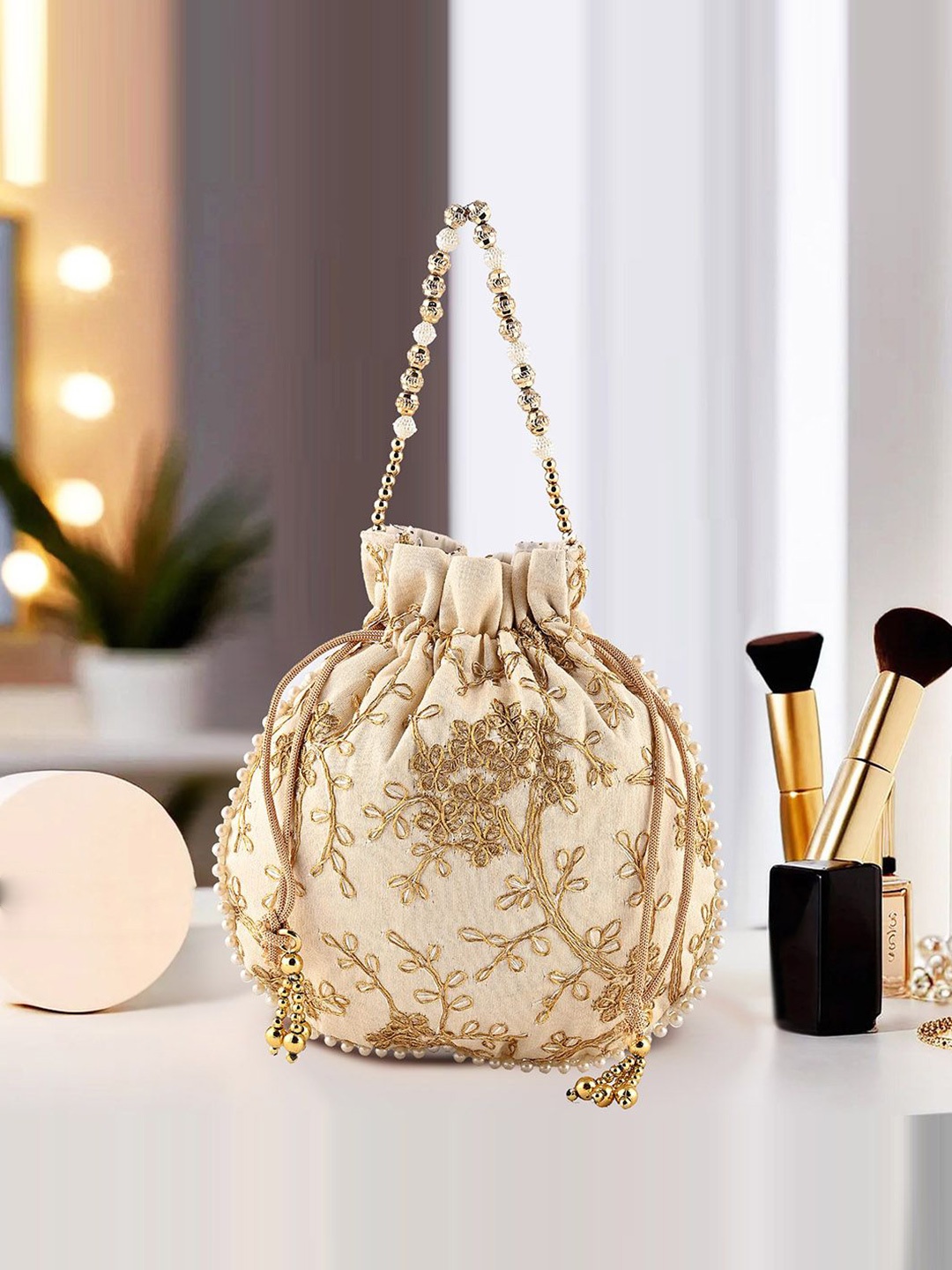 

Kuber Industries Embroidered Potli Bag, Cream