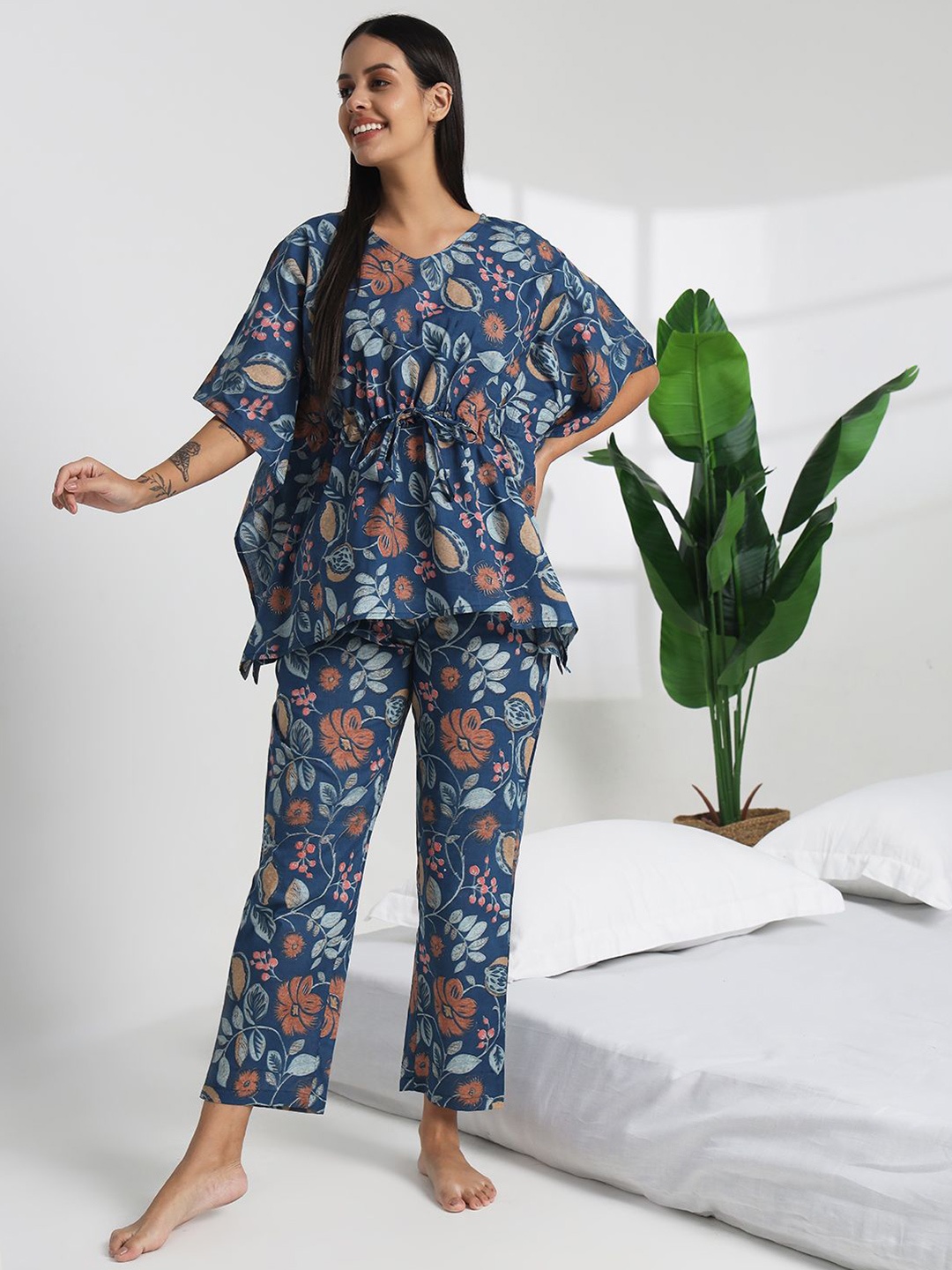 

Bannos Swagger Floral Printed Kaftan With Pyjama Pure Cotton Night Suit, Blue