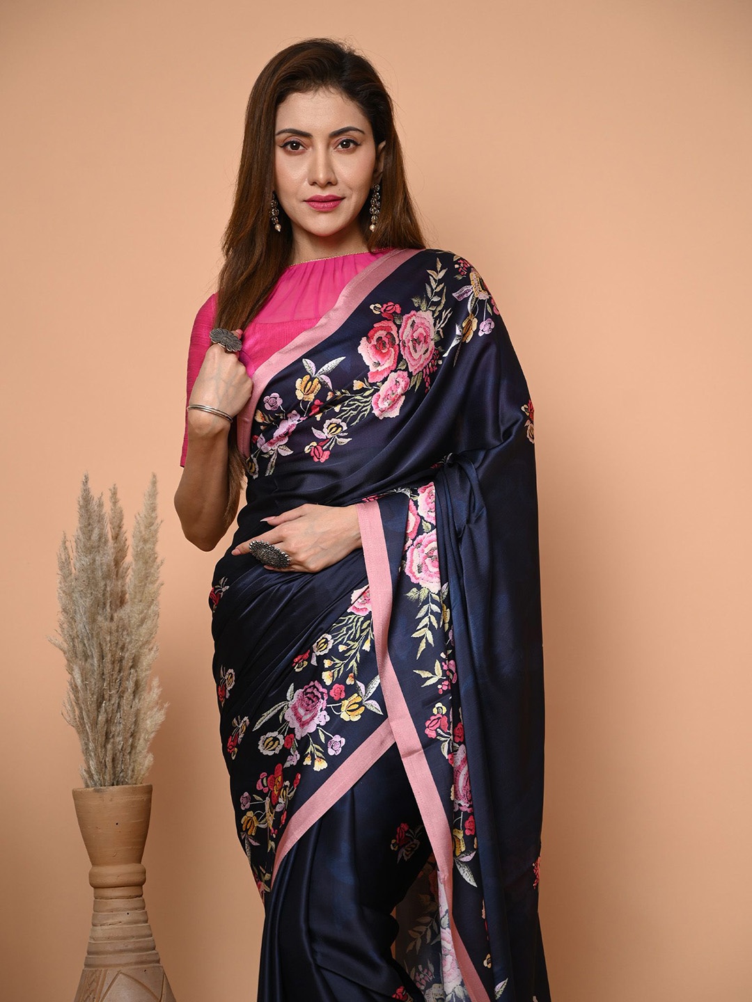 

BEATITUDE Floral Printed Satin Saree, Blue