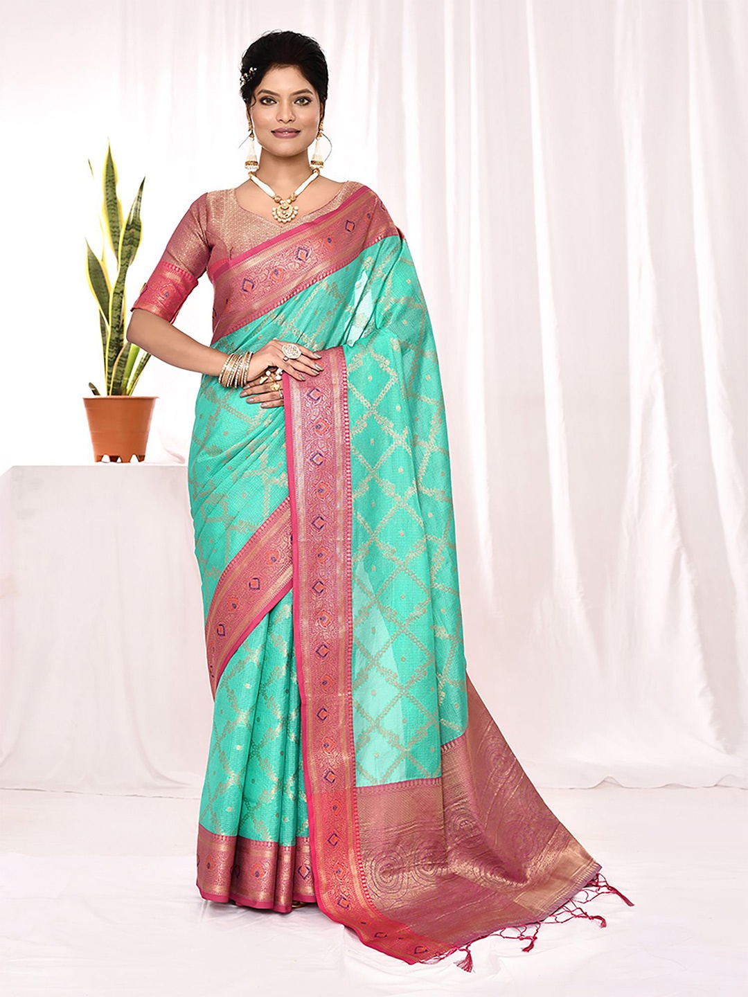 

elora Woven Design Zari Banarasi Saree, Sea green