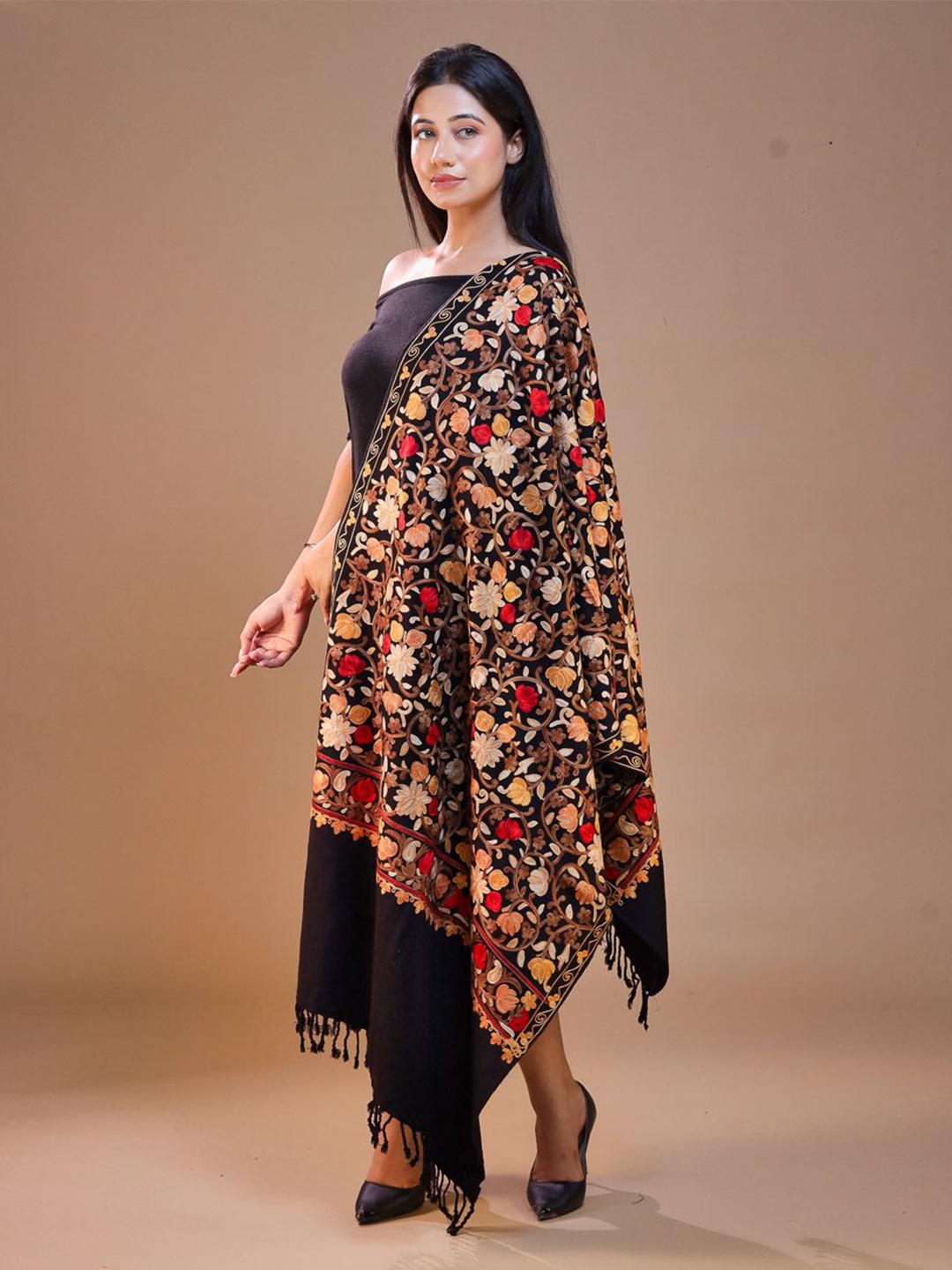

SWI Stylish Women Embroidered Wool Stole, Black