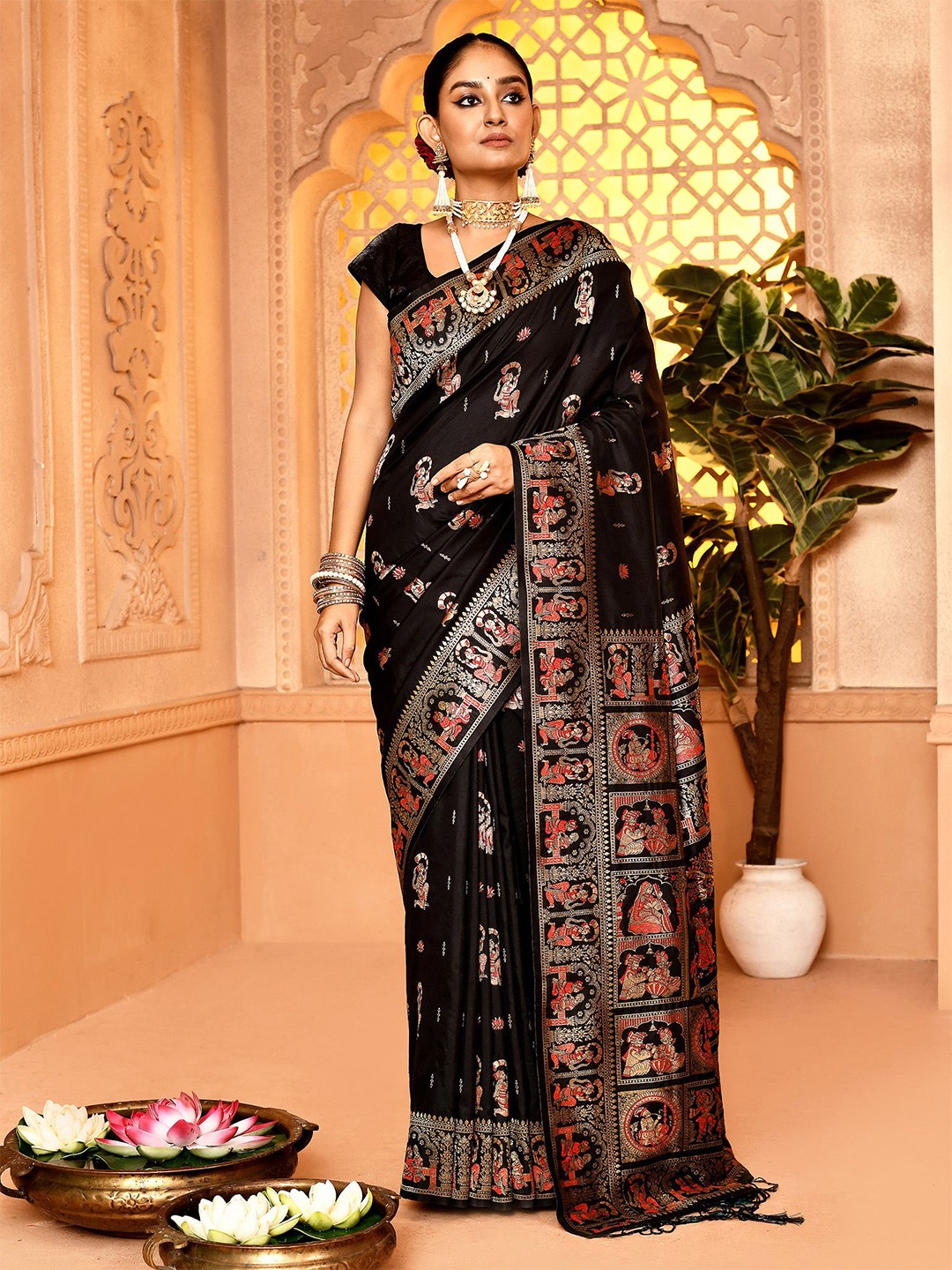 

elora Woven Design Zari Baluchari Saree, Black