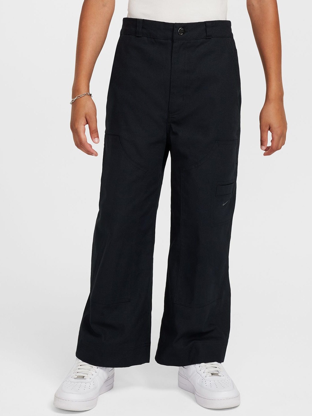 

Nike Boys Sportswear Metro Ground Older Kids' Carpenter Trousers, Black