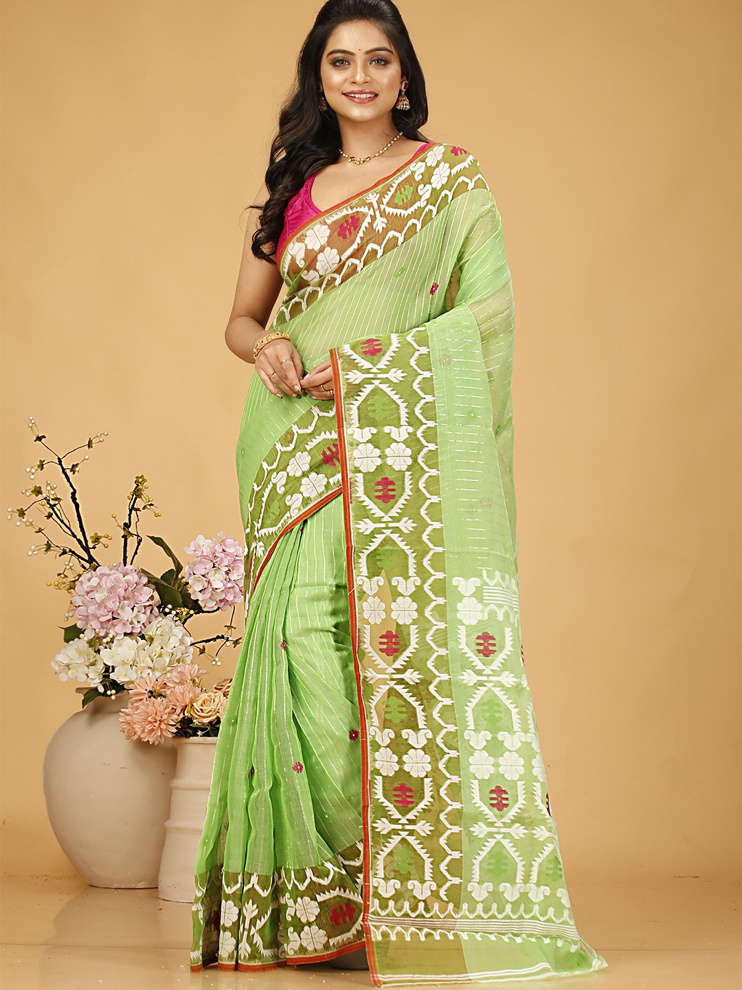 

SLAGHA Woven Design Zari Jamdani Saree, Green