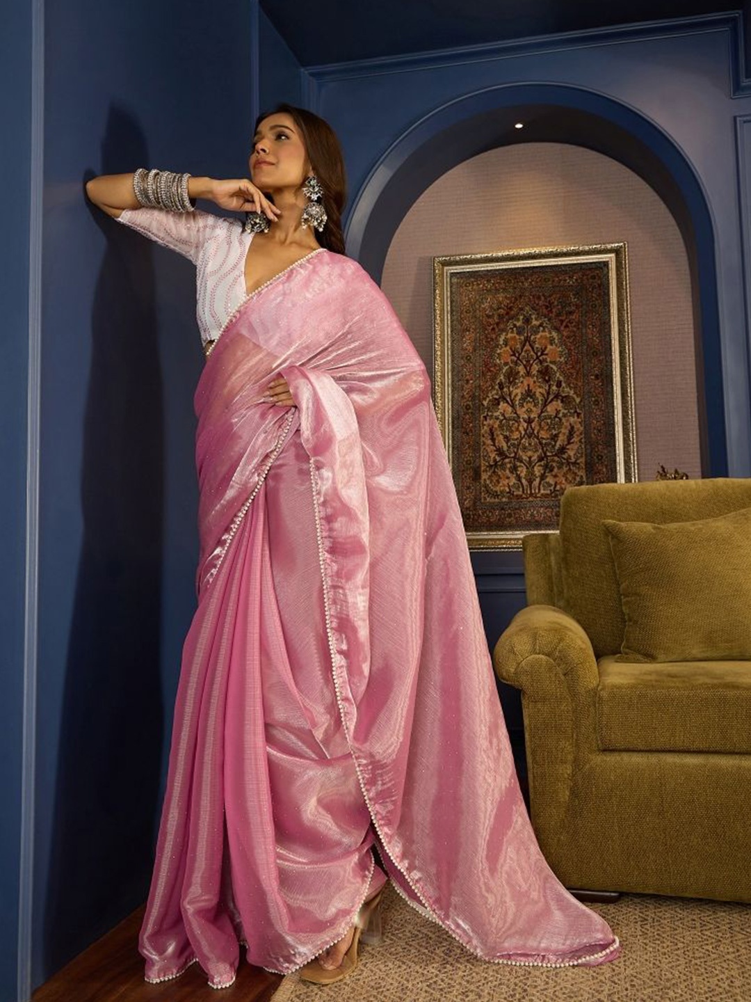

Dori Embellished Border Solid Saree, Pink