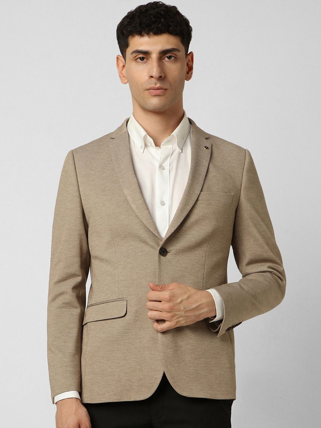 

Van Heusen Slim Fit Notched Lapel Single Breasted Blazer, Beige