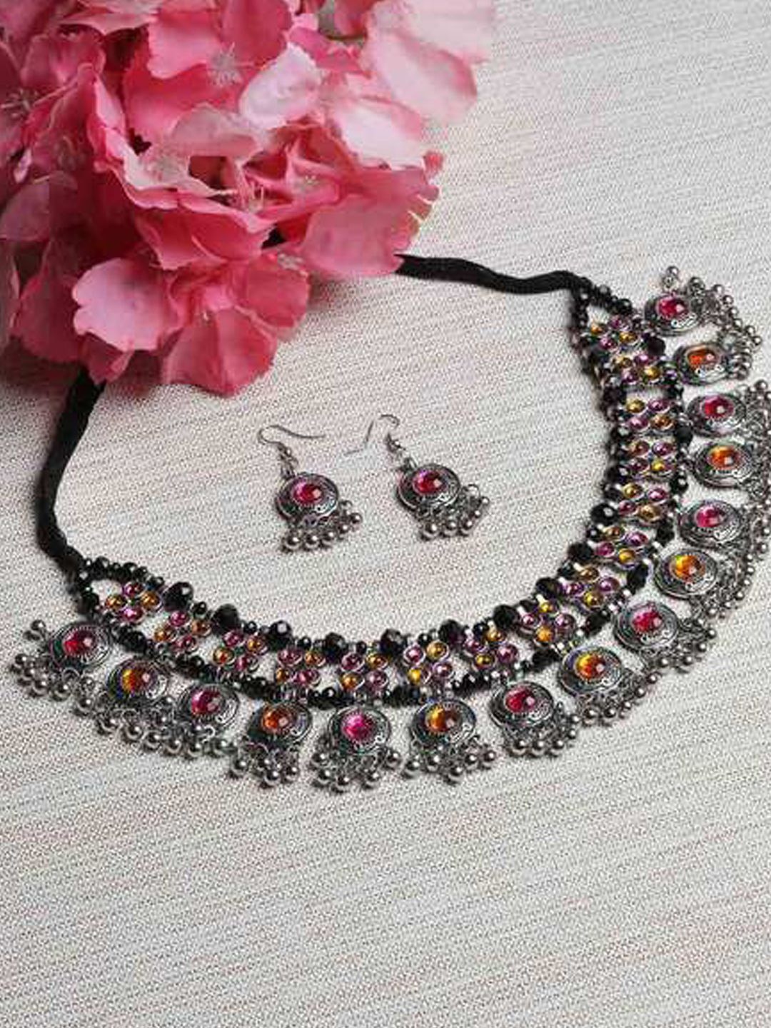 

FIMBUL Silver-Plated Oxidised Stones-Studded & Beaded Jewellery Set