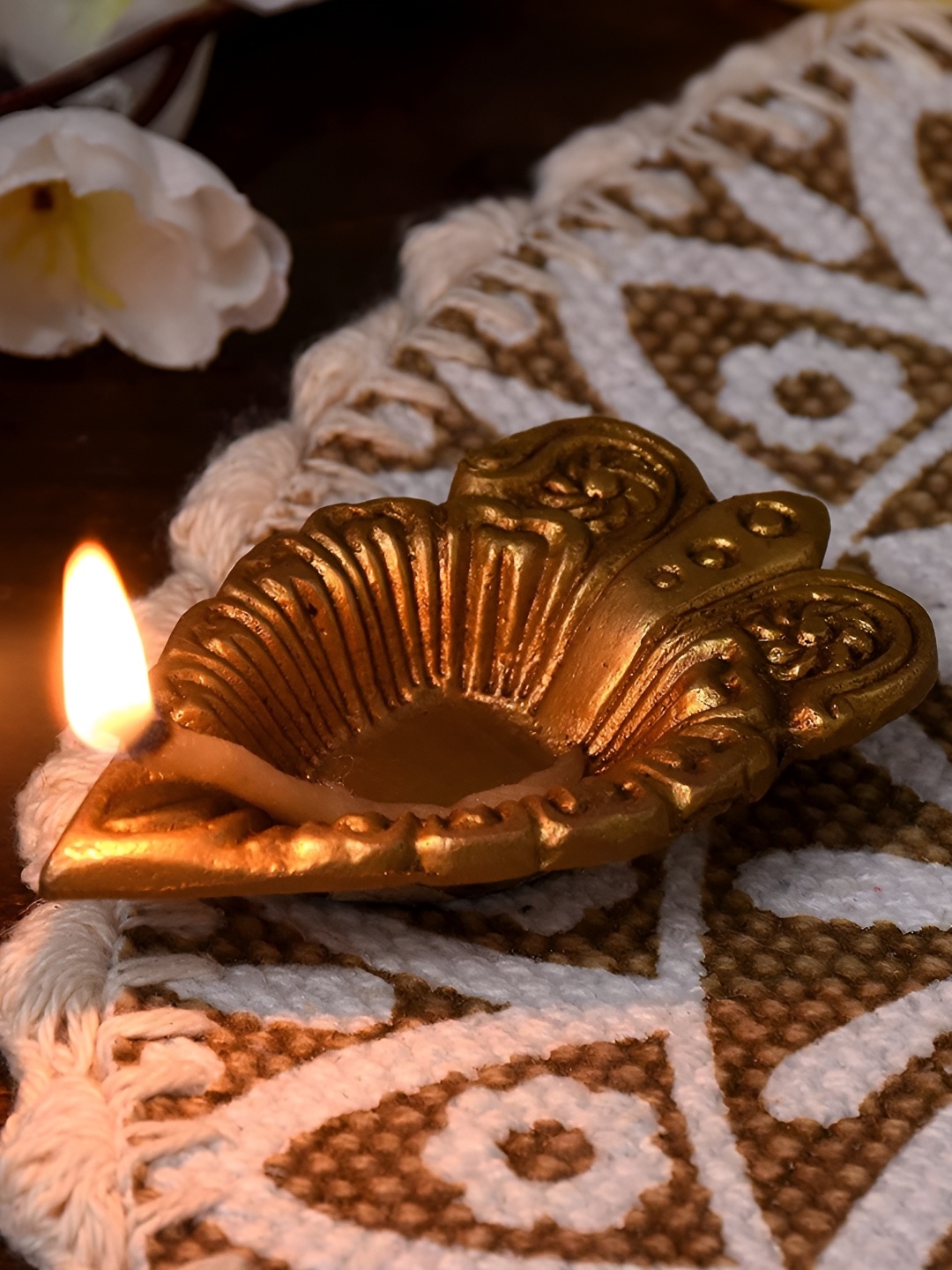 

Indianshelf GoldToned and Black Brass Attractive Leaf Diwali Diya, Gold