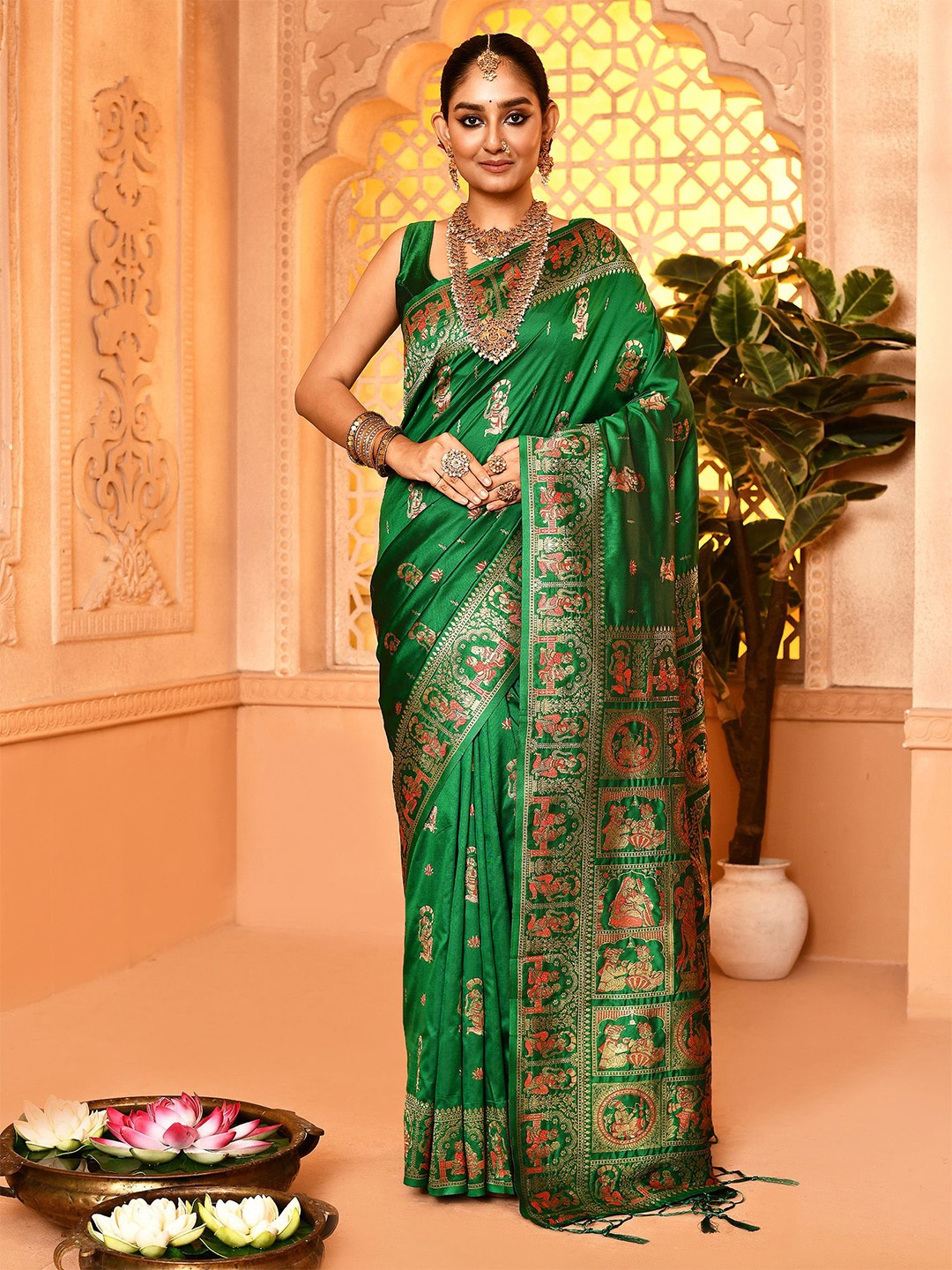 

elora Woven Design Zari Baluchari Saree, Green