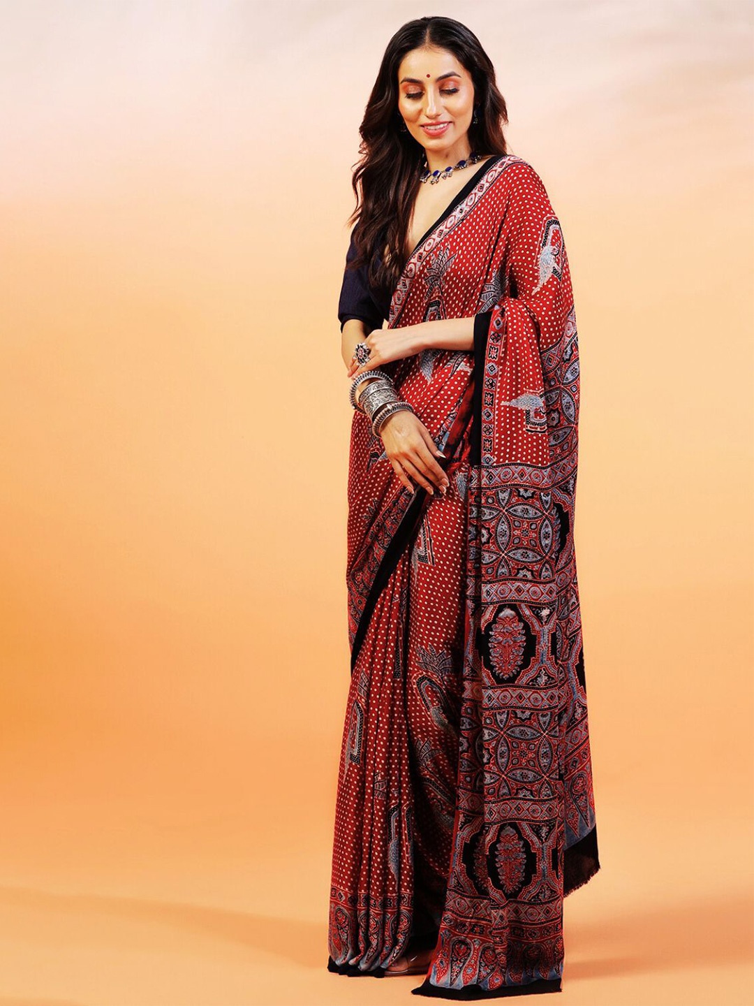 

ADITRI Ajrak Block Printed Saree, Red