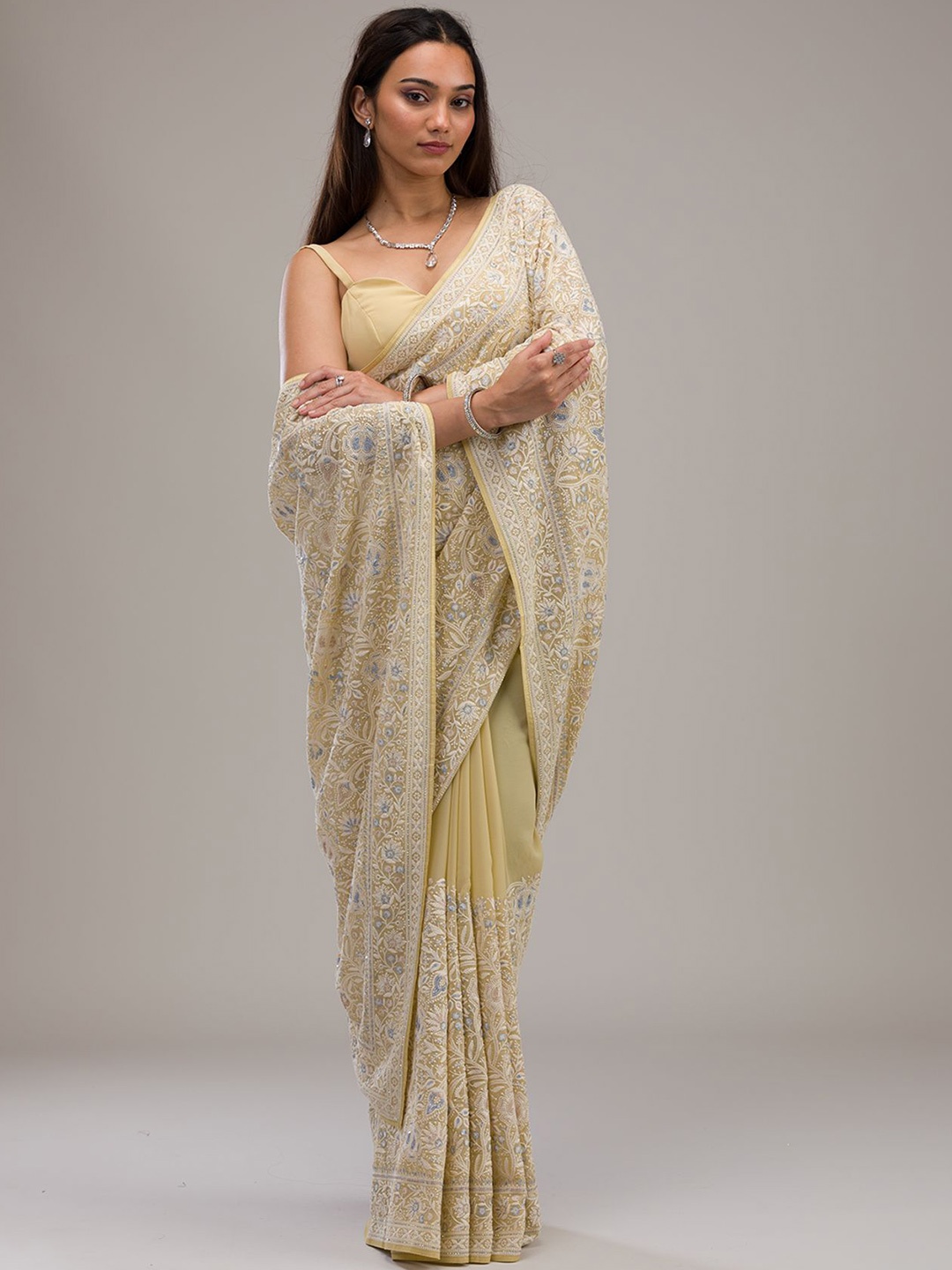 

Koskii Floral Embroidered Tissue Saree, Yellow