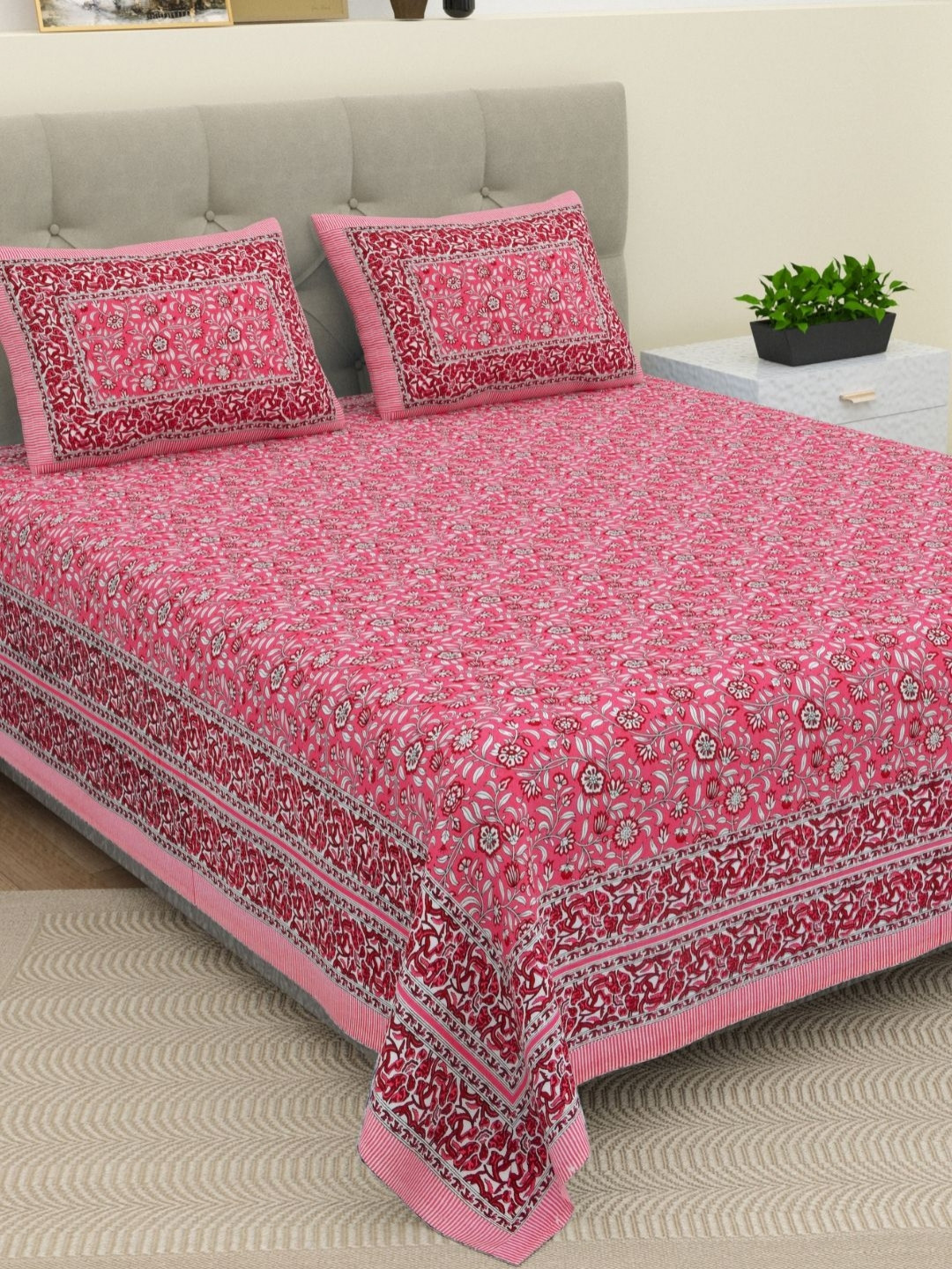 

The Craft Monk Pink Floral Printed 210 TC Cotton King Bedsheet with 2 Pillow Covers