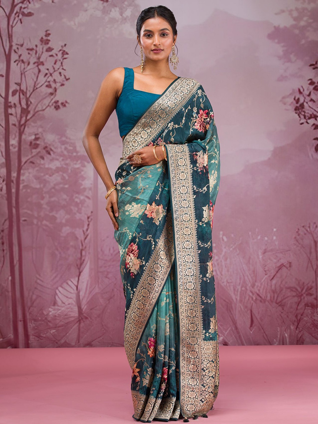 

Koskii Floral Pure Printed Georgette Saree, Teal