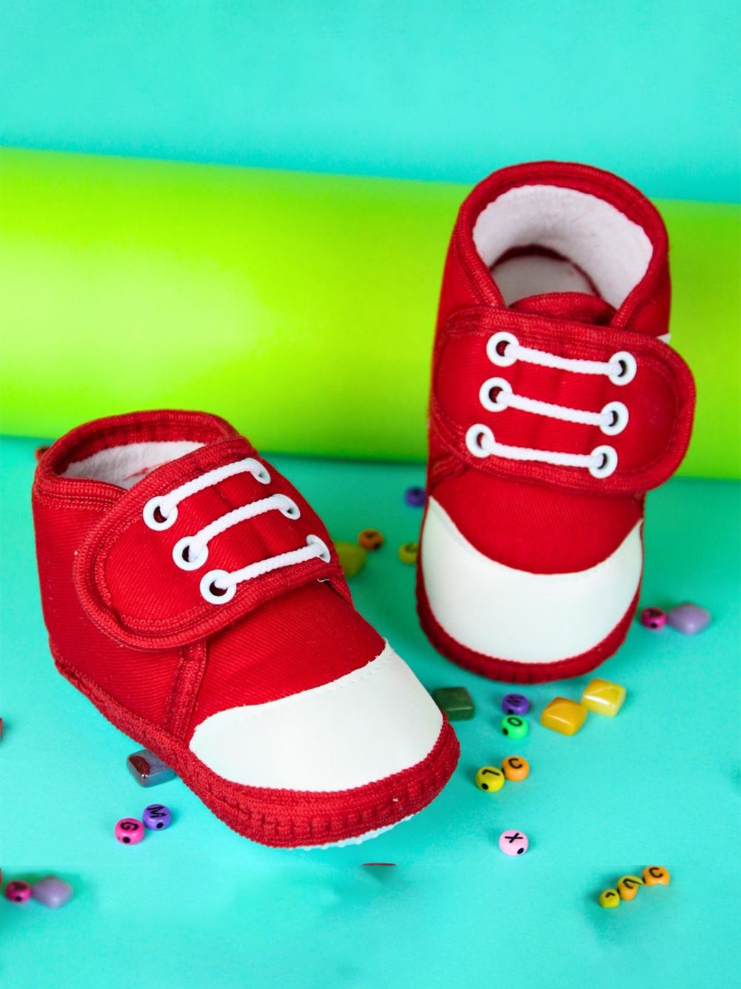 

NESKA MODA Kids Cotton Booties, Red