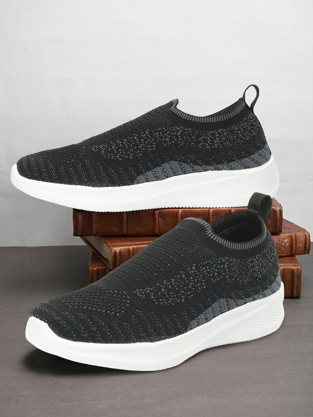 

FLEX FRENCH Men Woven Design Slip-On Sneakers, Black