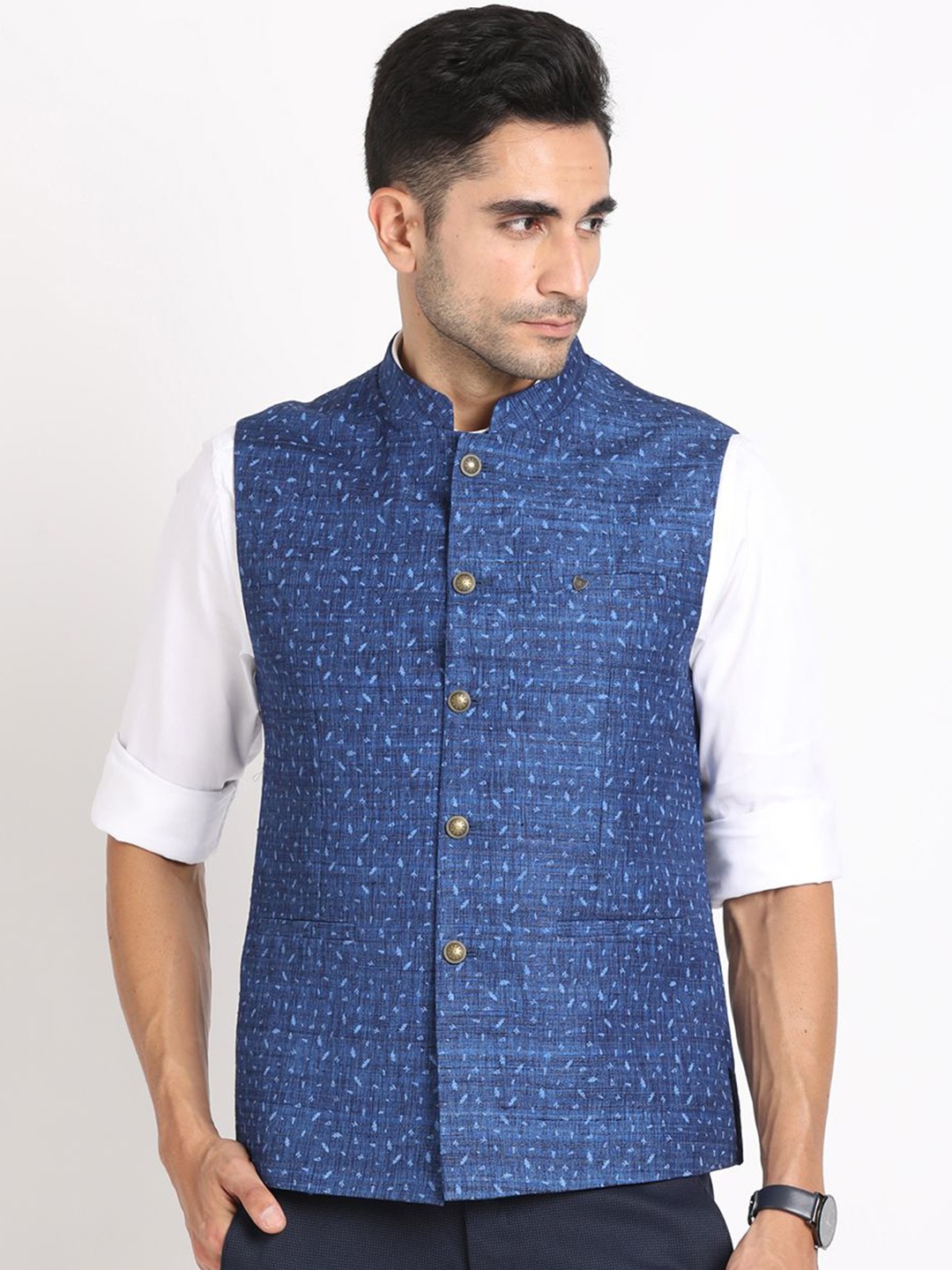 

Turtle Printed Mandarin collar Nehru Jacket, Blue