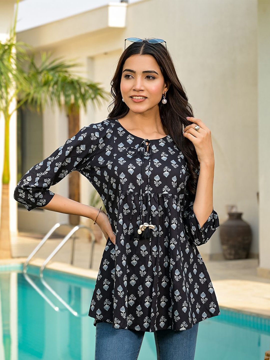 

ARAVALII Floral Print Keyhole Neck Pure Cotton Top, Black