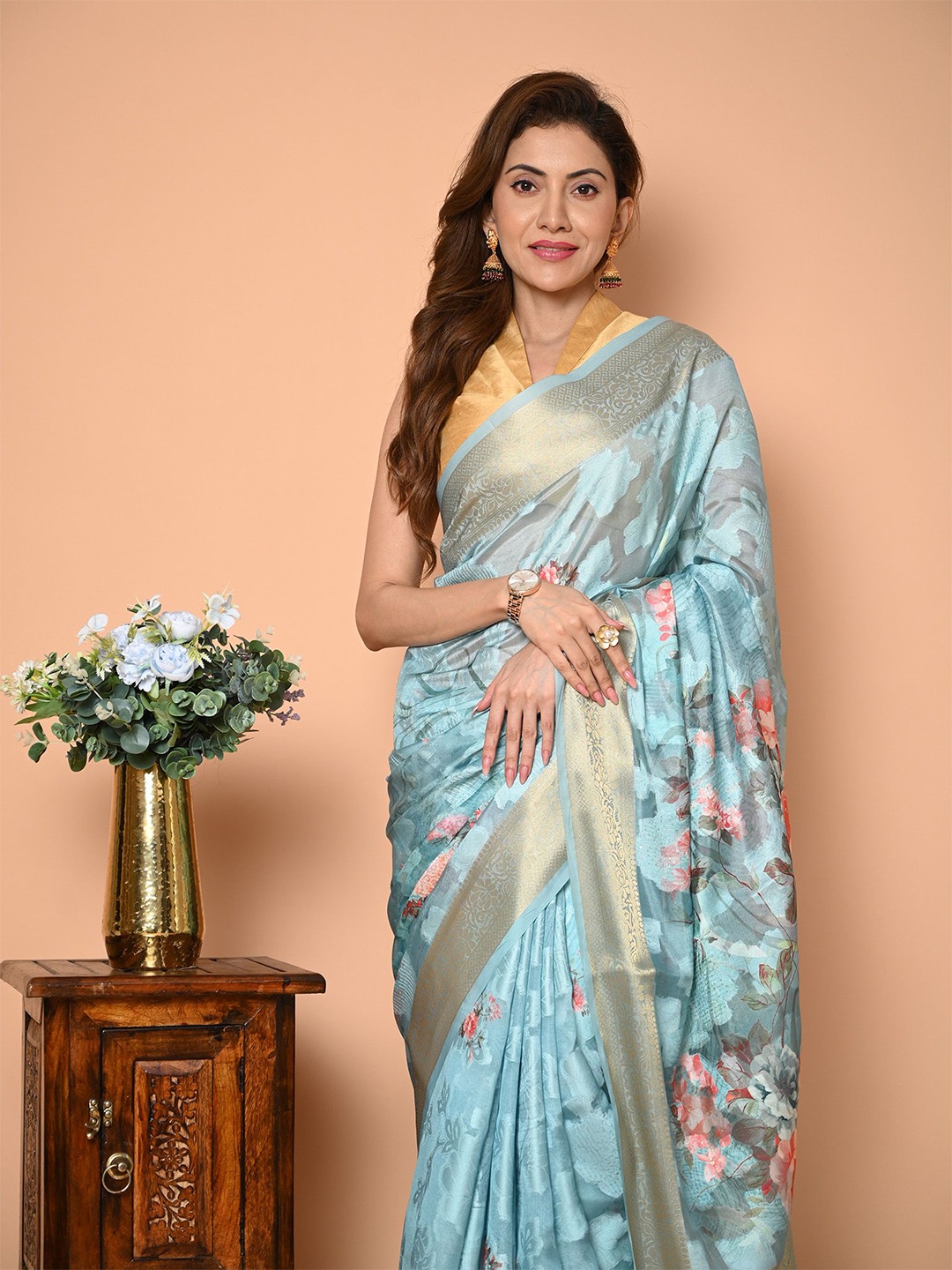 

BEATITUDE Floral Printed Ready to Wear Saree, Blue