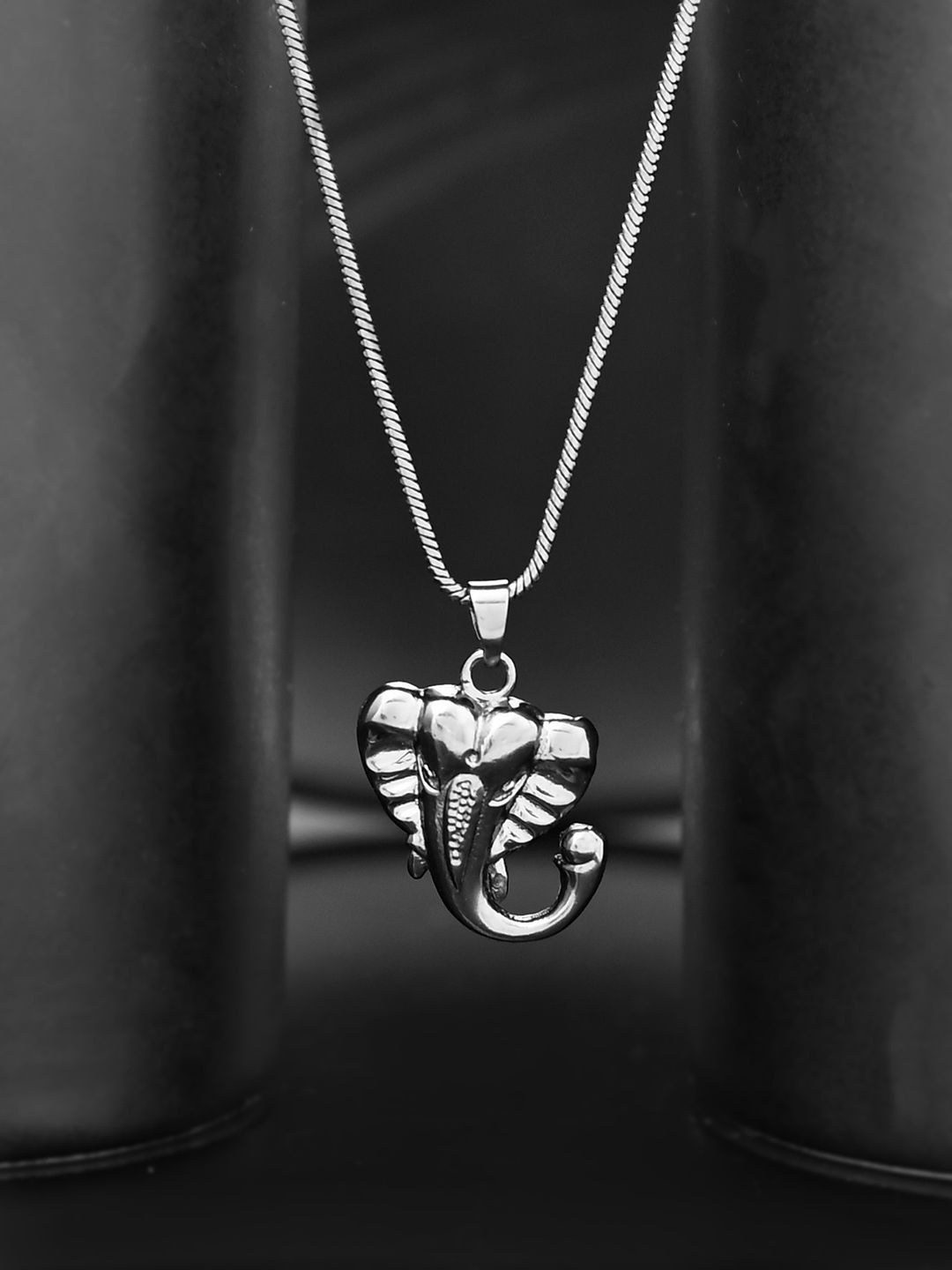

Voylla Men Rhodium Plated Traditional Ganesha Pendant With Chain, Silver