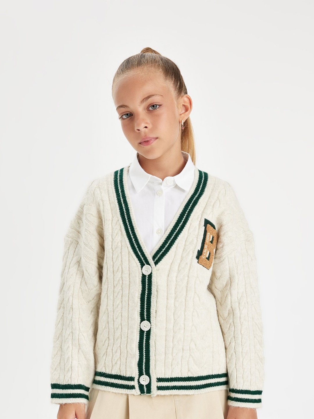 

DeFacto Girls Typography Printed Cardigan, White