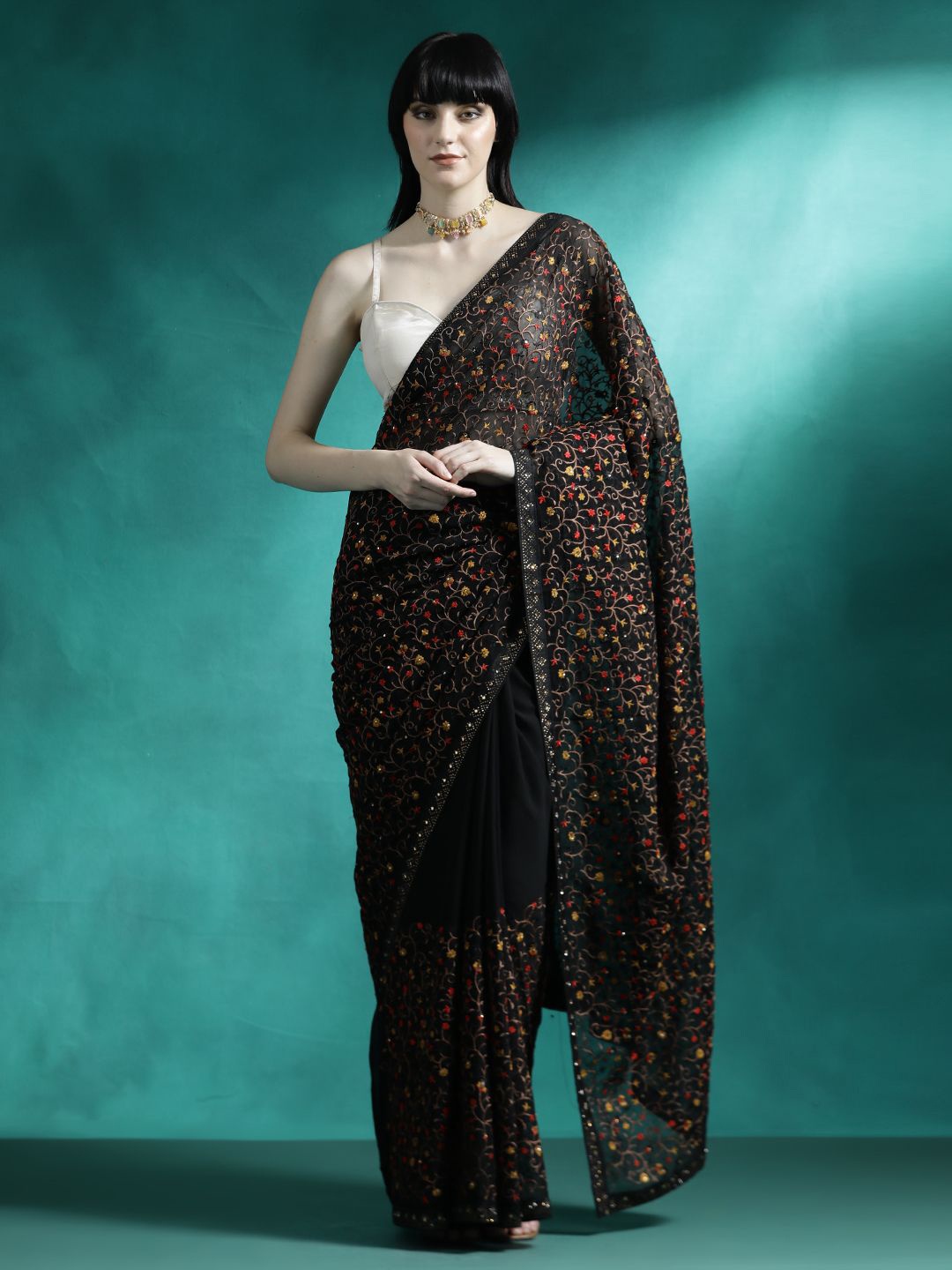 

Sangria Embroidery Saree With Blouse Piece, Black
