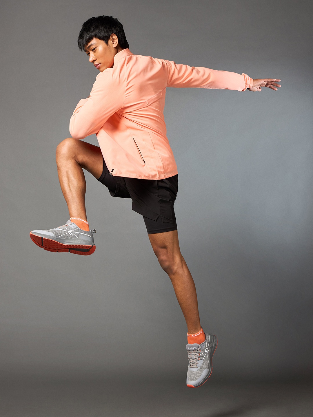 

CULT Long Distance Moisture Wicking Running Jacket, Orange